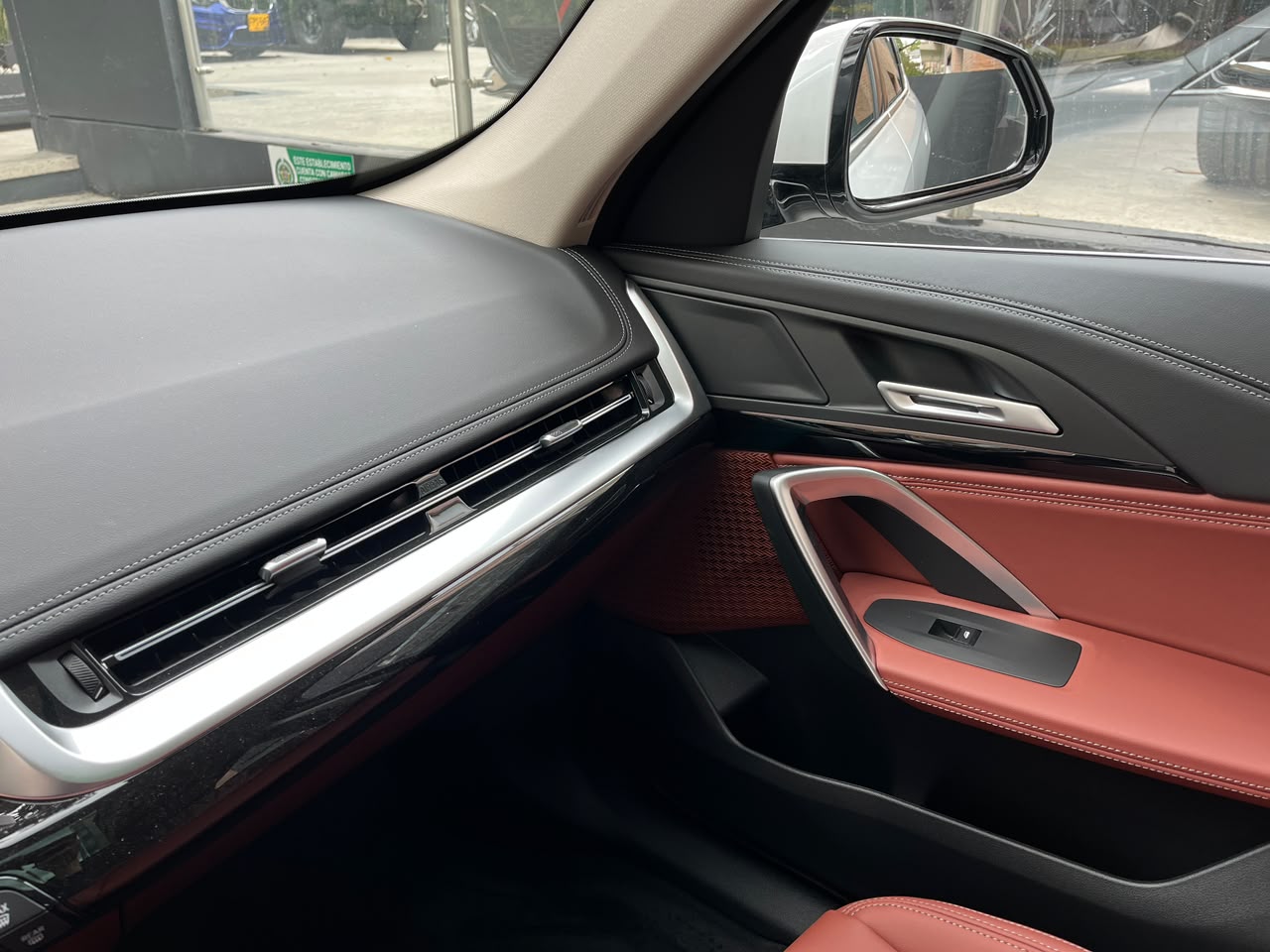 BMW IX1 2026