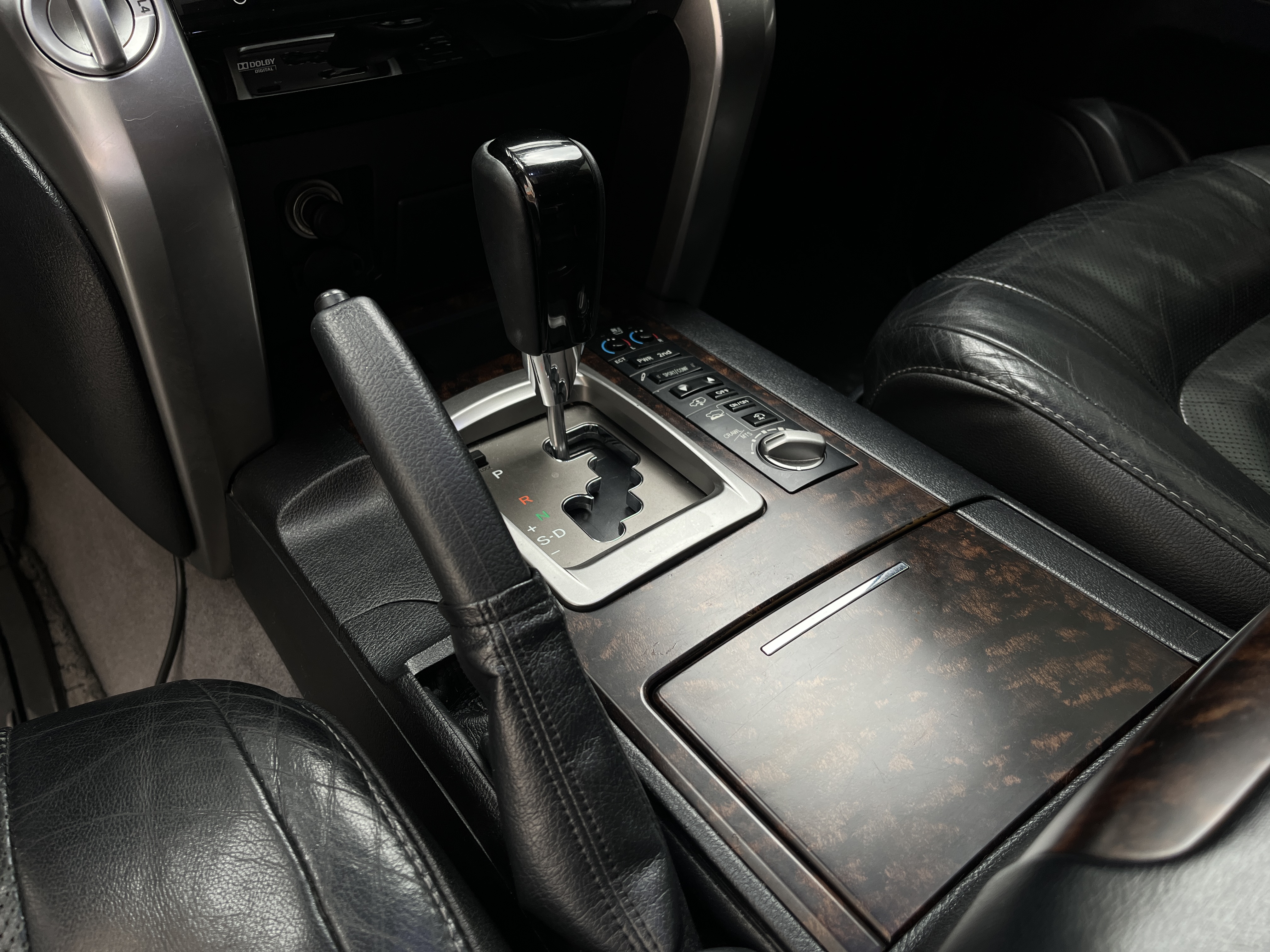 TOYOTA LAND CRUISER 200 BLINDADA 2013