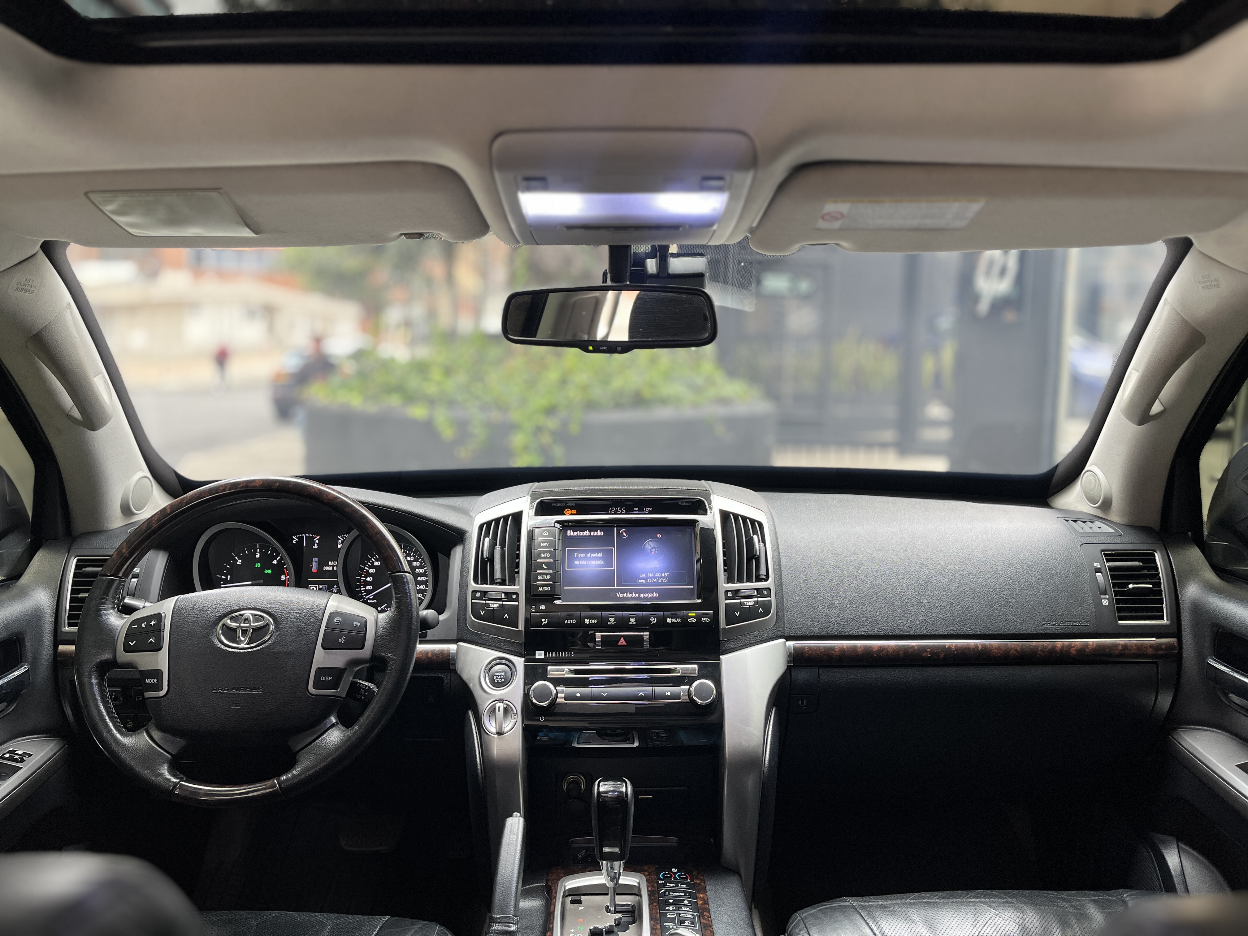 TOYOTA LAND CRUISER 200 BLINDADA 2013