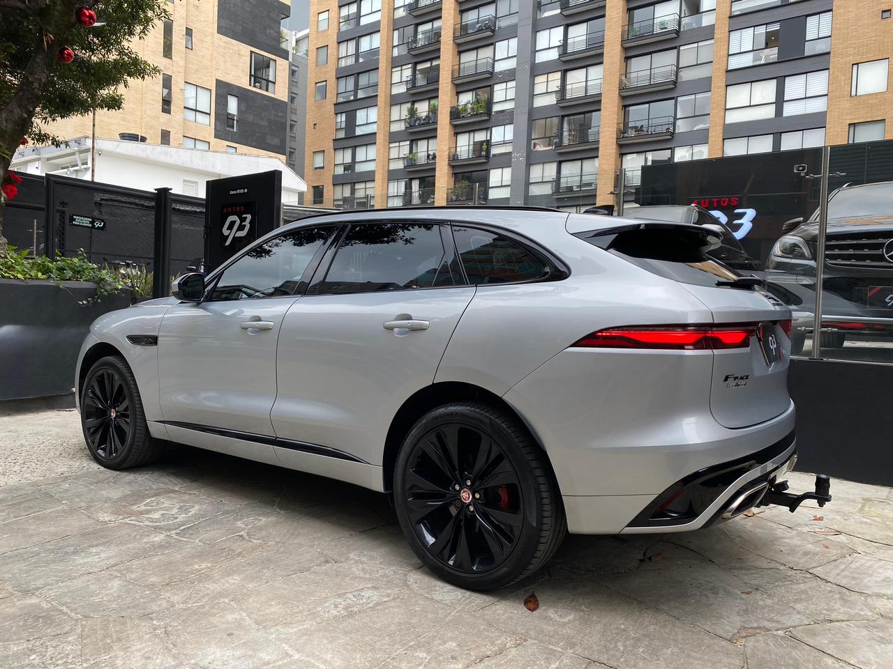 JAGUAR F-PACE 400PS R 2022