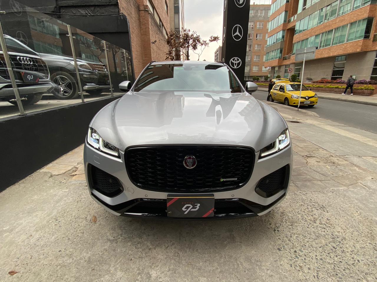 JAGUAR F-PACE 400PS R 2022