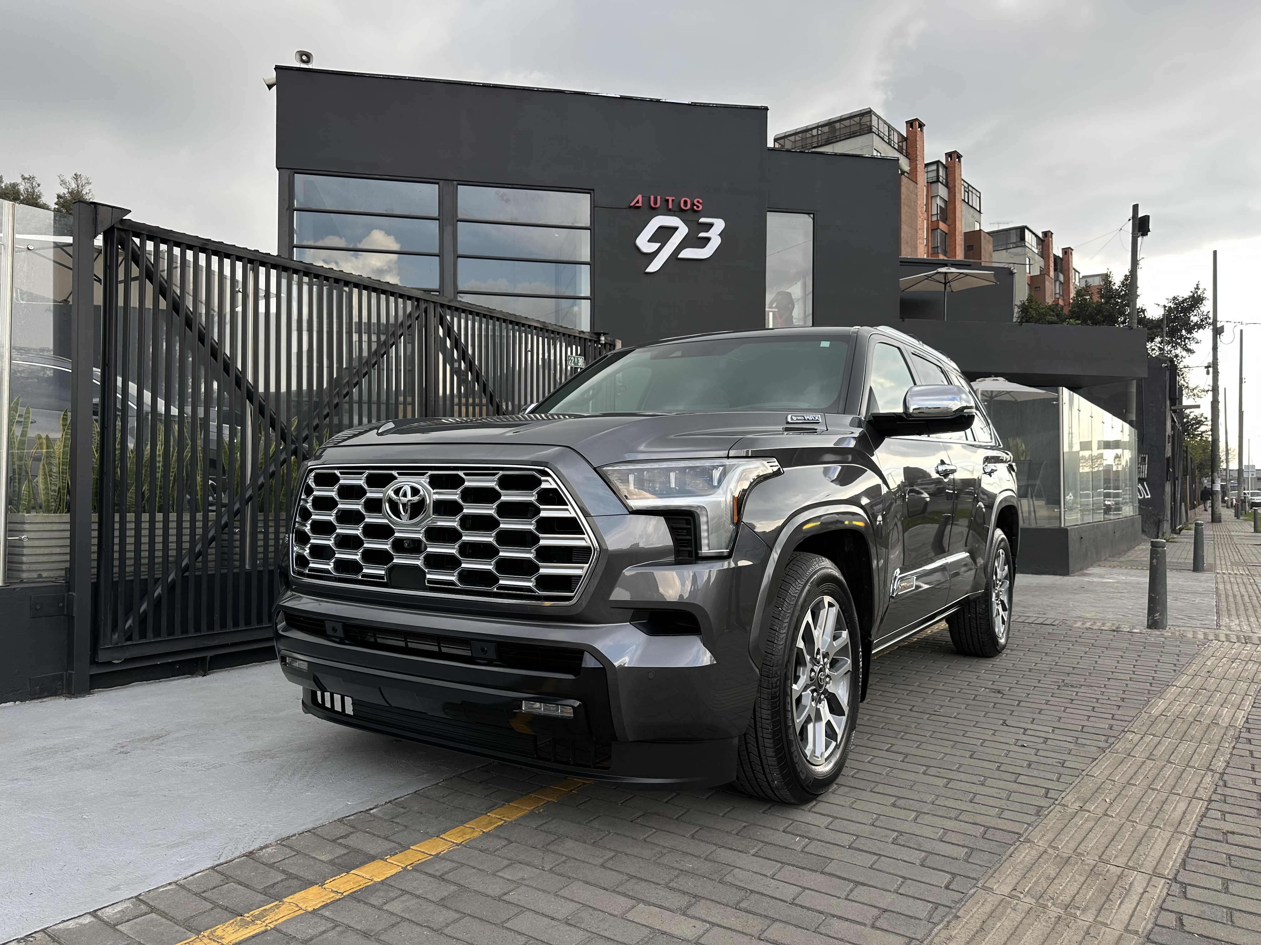 TOYOTA SEQUOIA 1794 2026