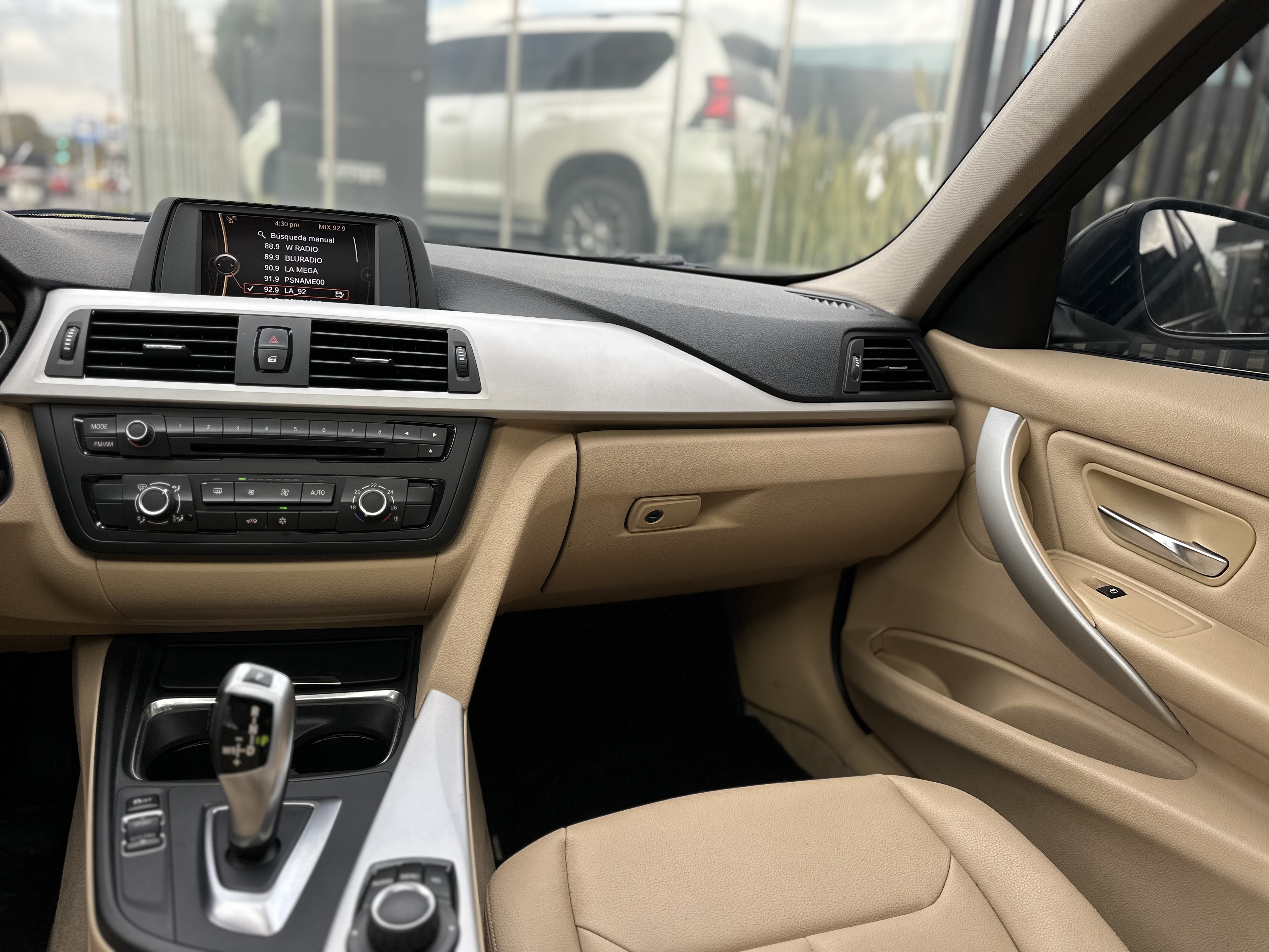 BMW 328I SEDAN 2013