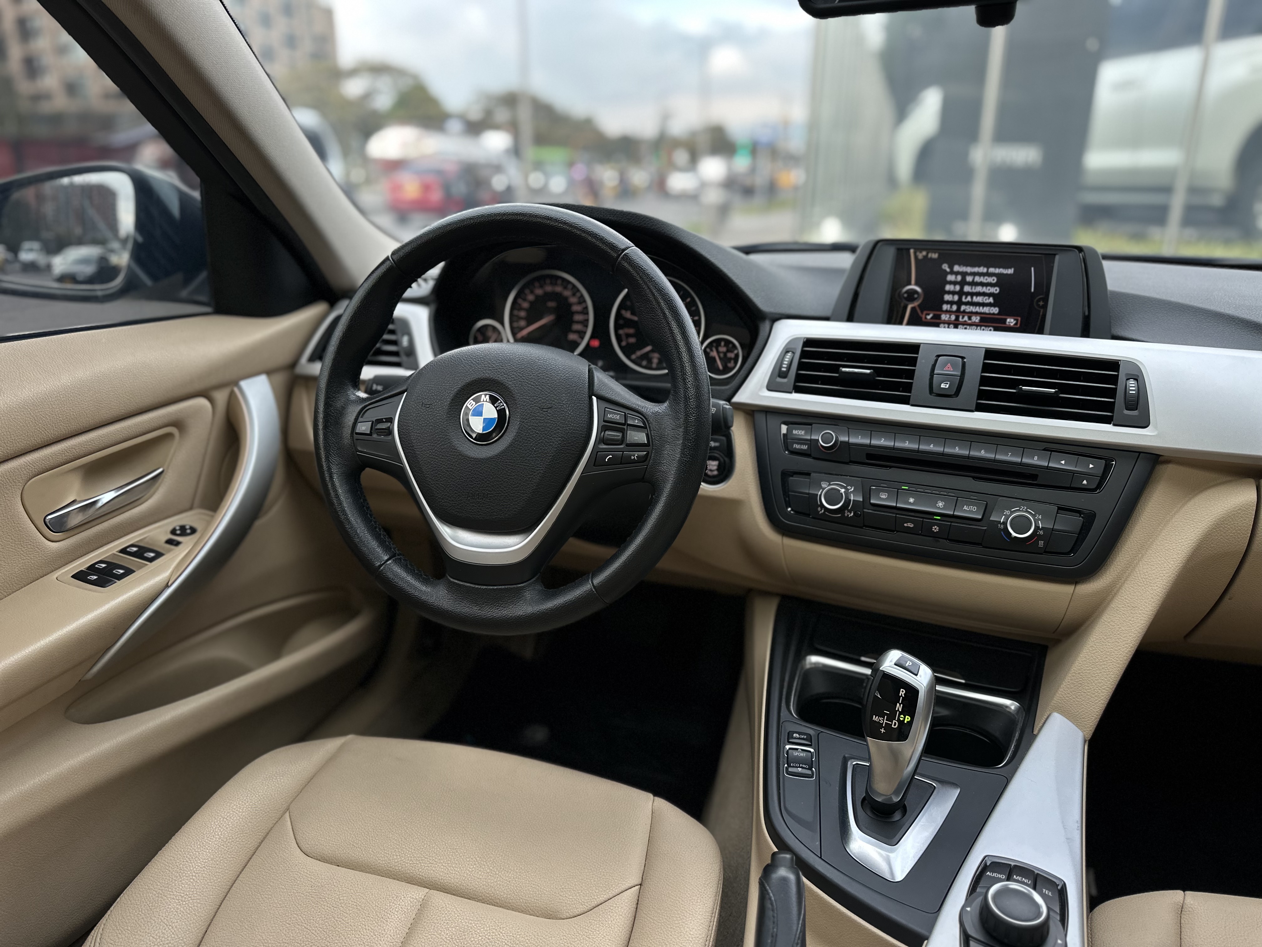 BMW 328I SEDAN 2013