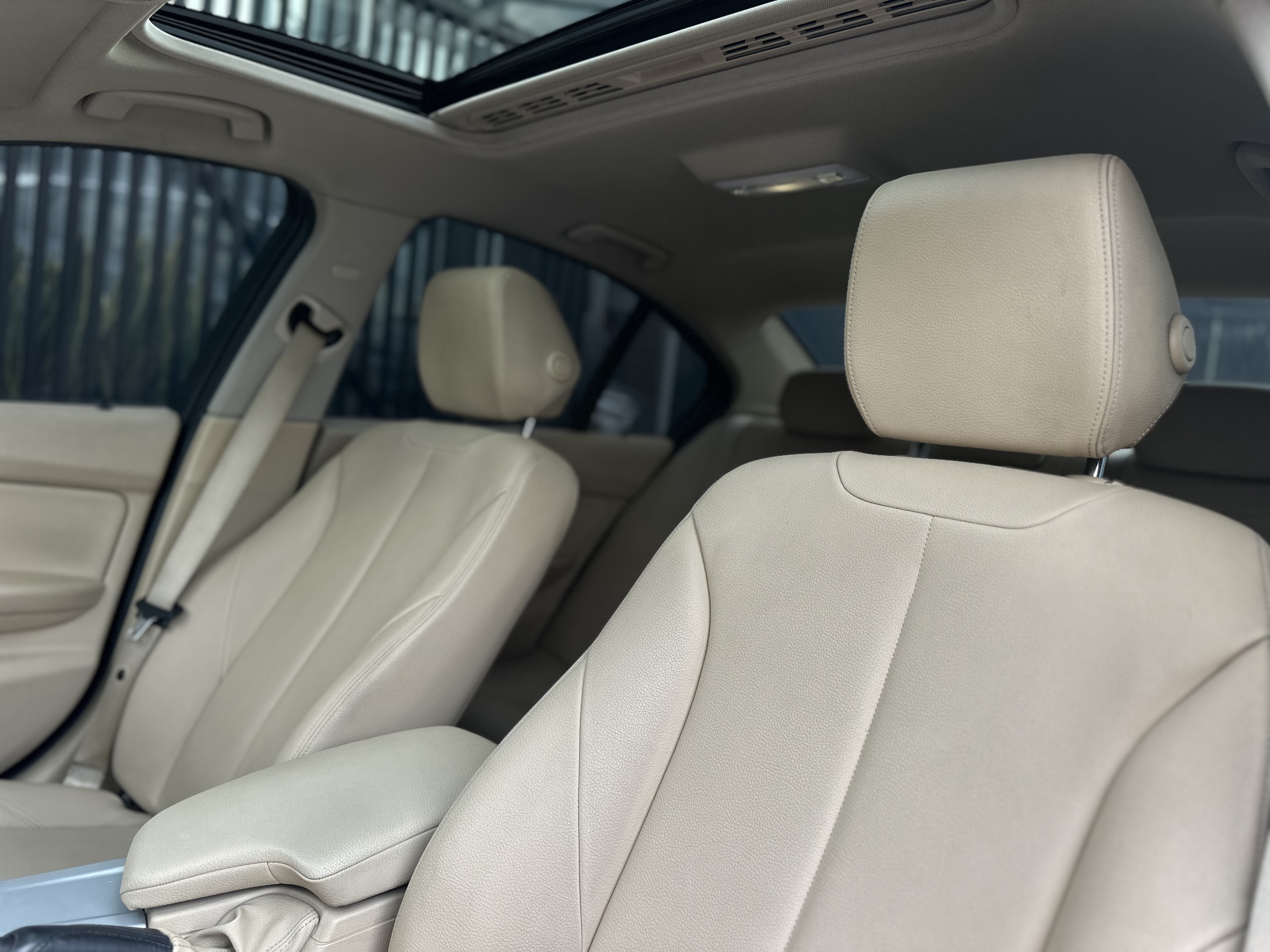 BMW 328I SEDAN 2013