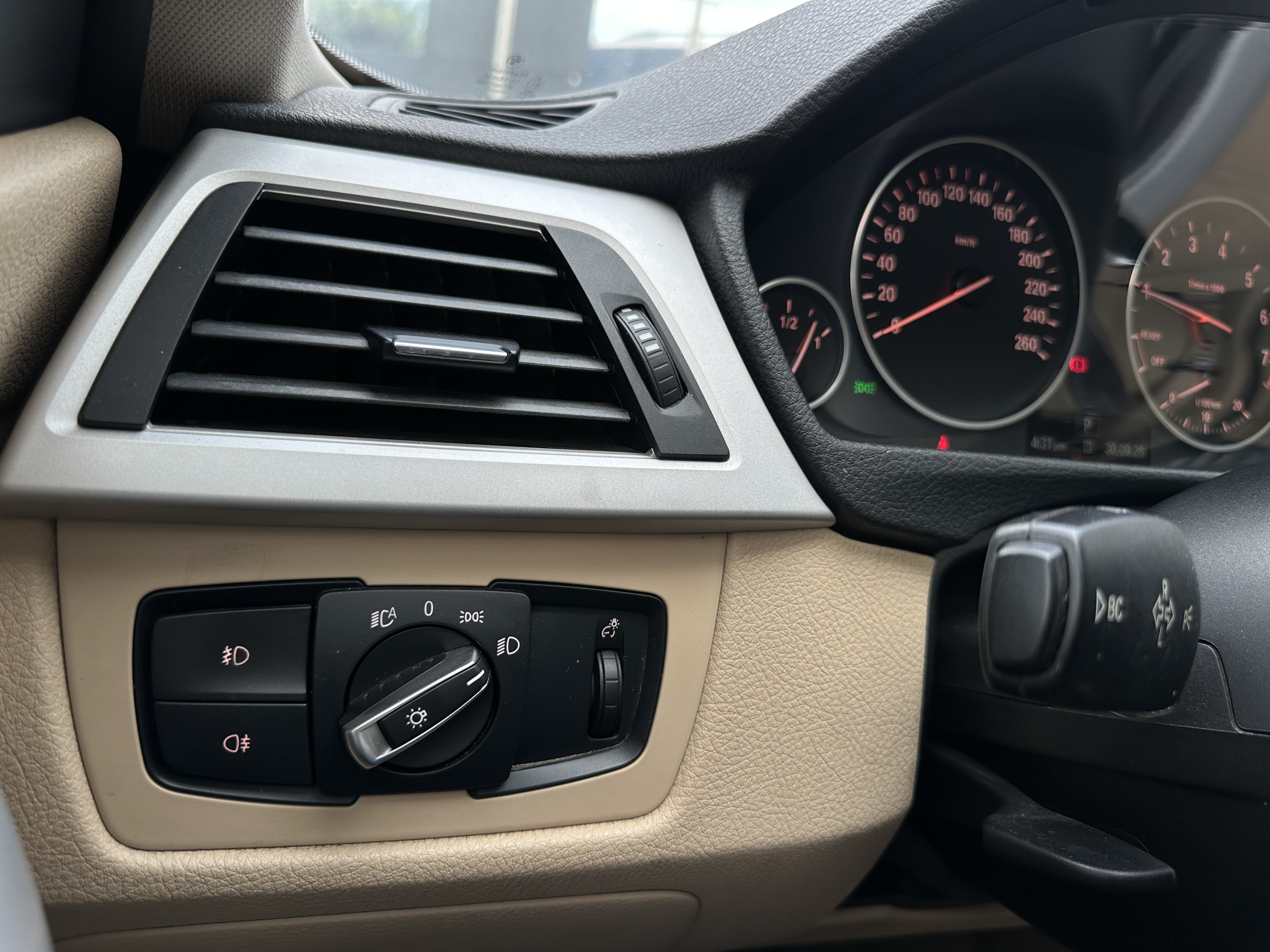 BMW 328I SEDAN 2013