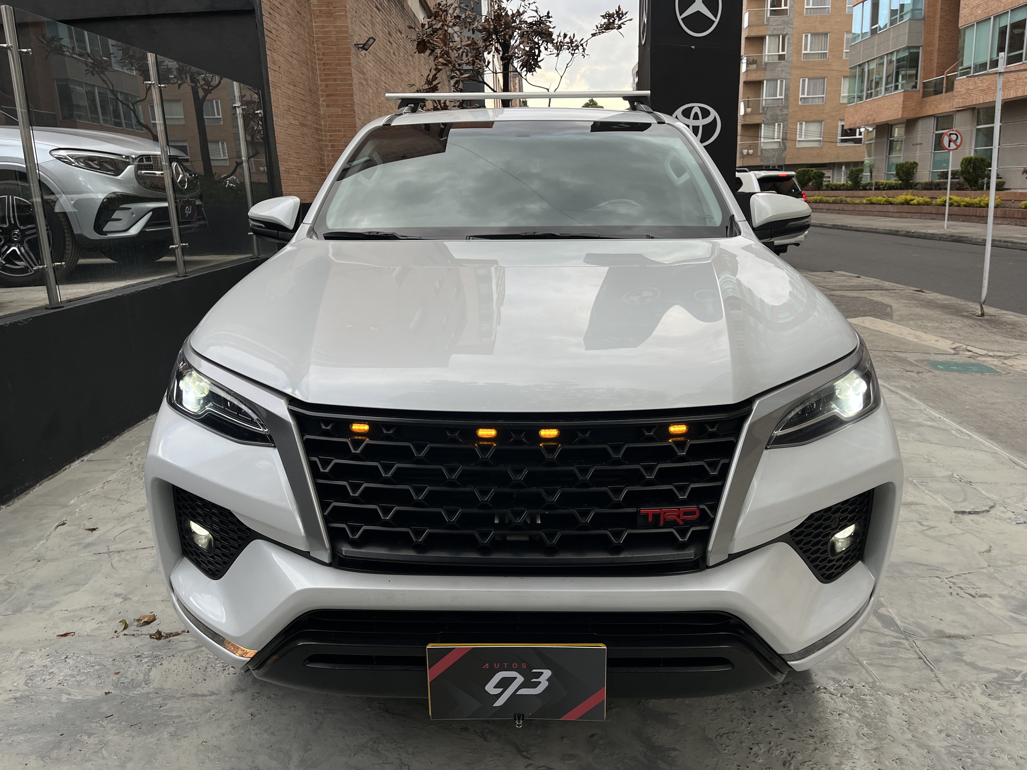TOYOTA FORTUNER SR 2023