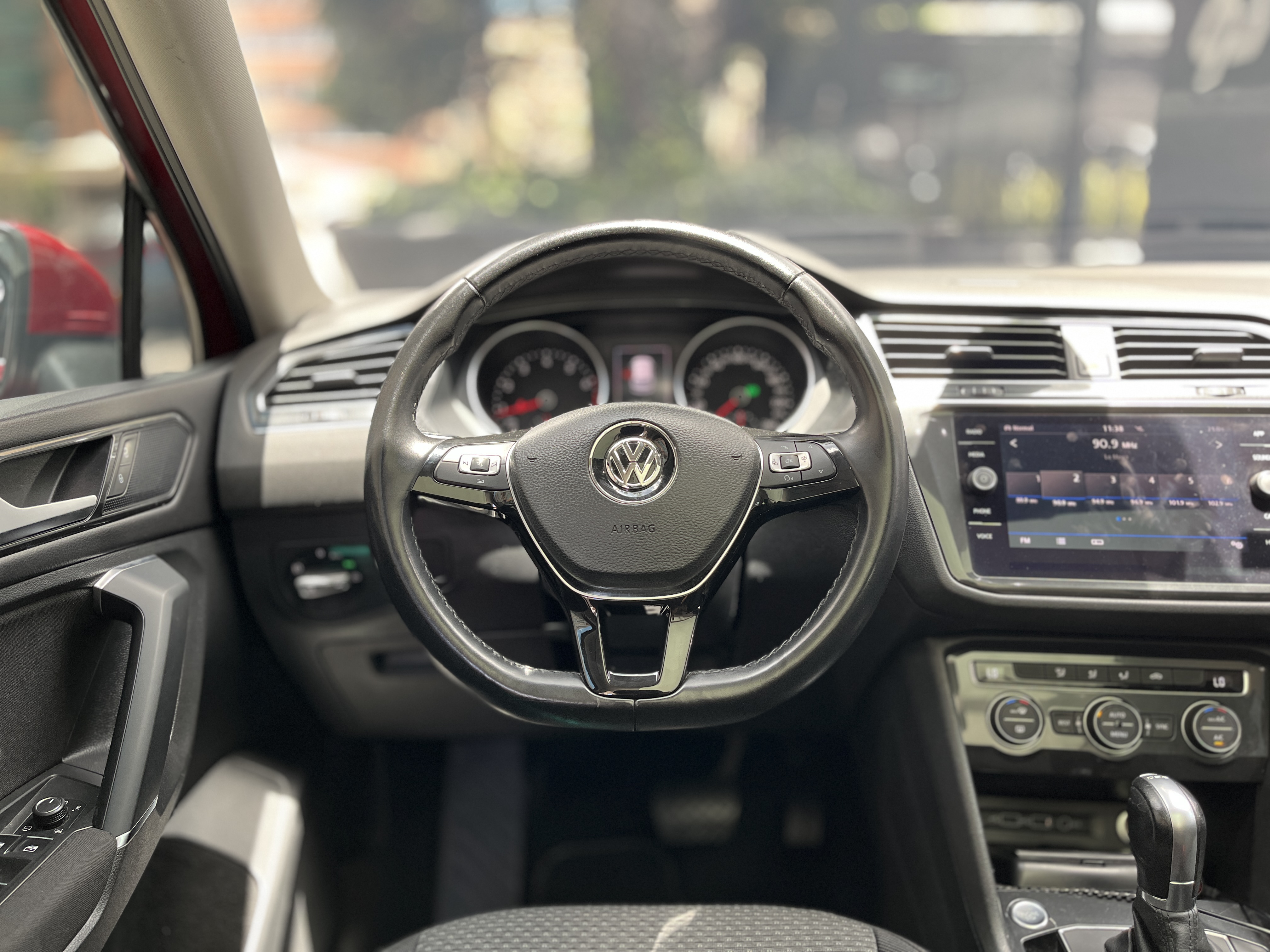 VOLKSWAGEN TIGUAN 2019