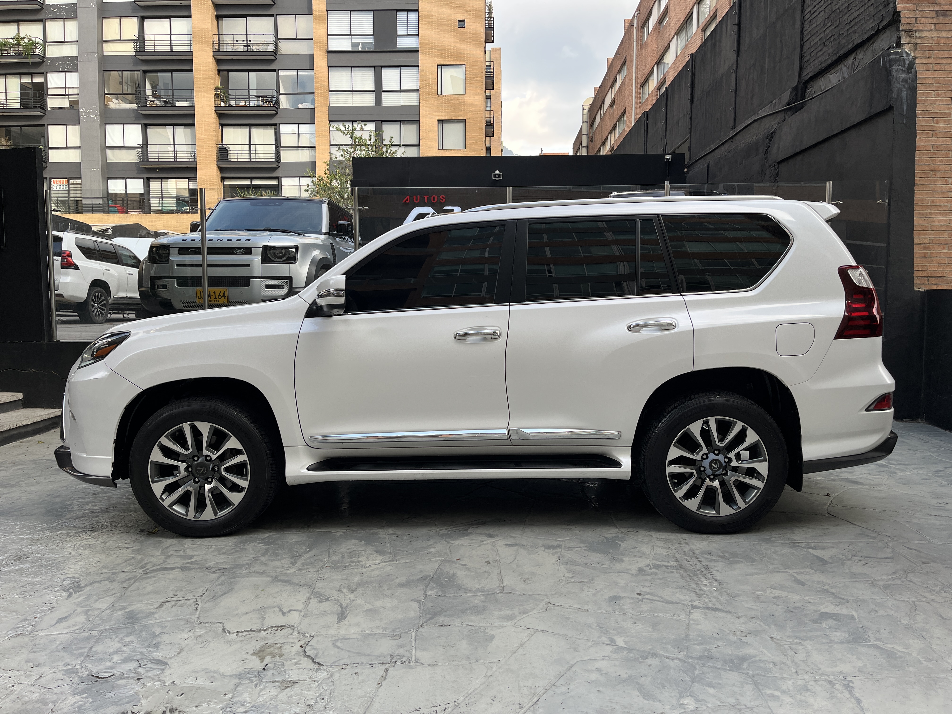 LEXUS GX460 2021