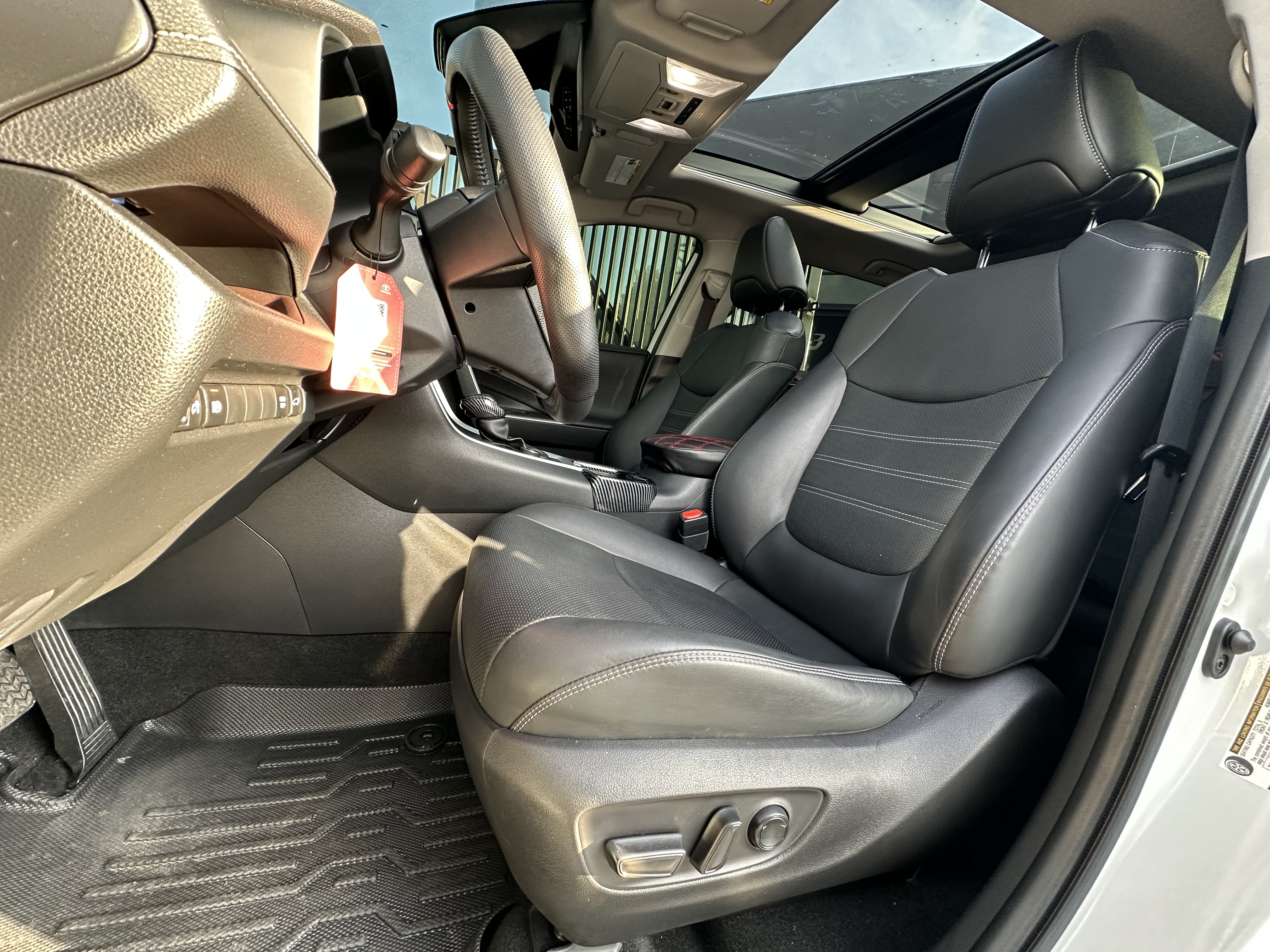 TOYOTA RAV4 LIMITED 2023