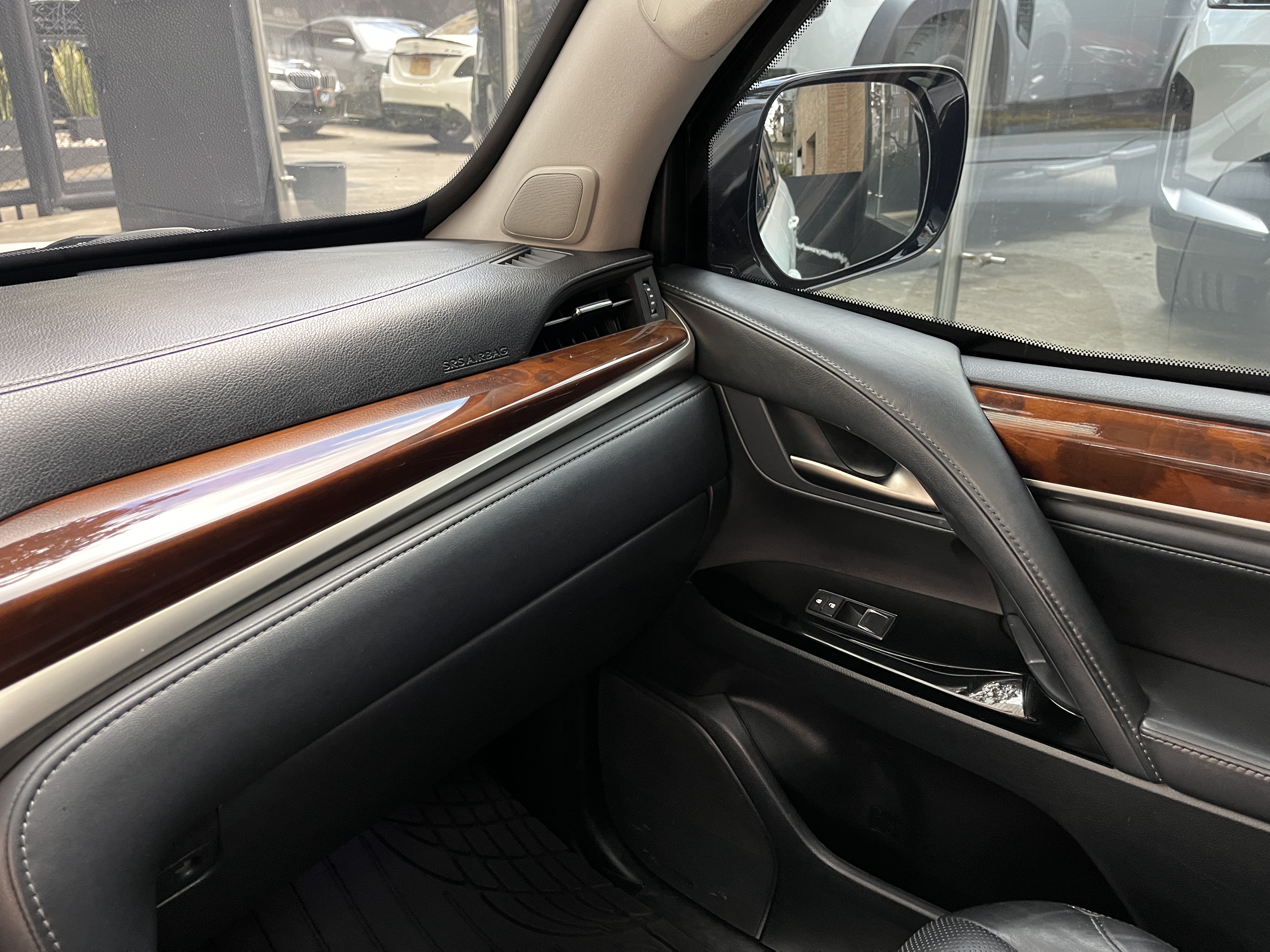 LEXUS LX570 BLINDADA 2016