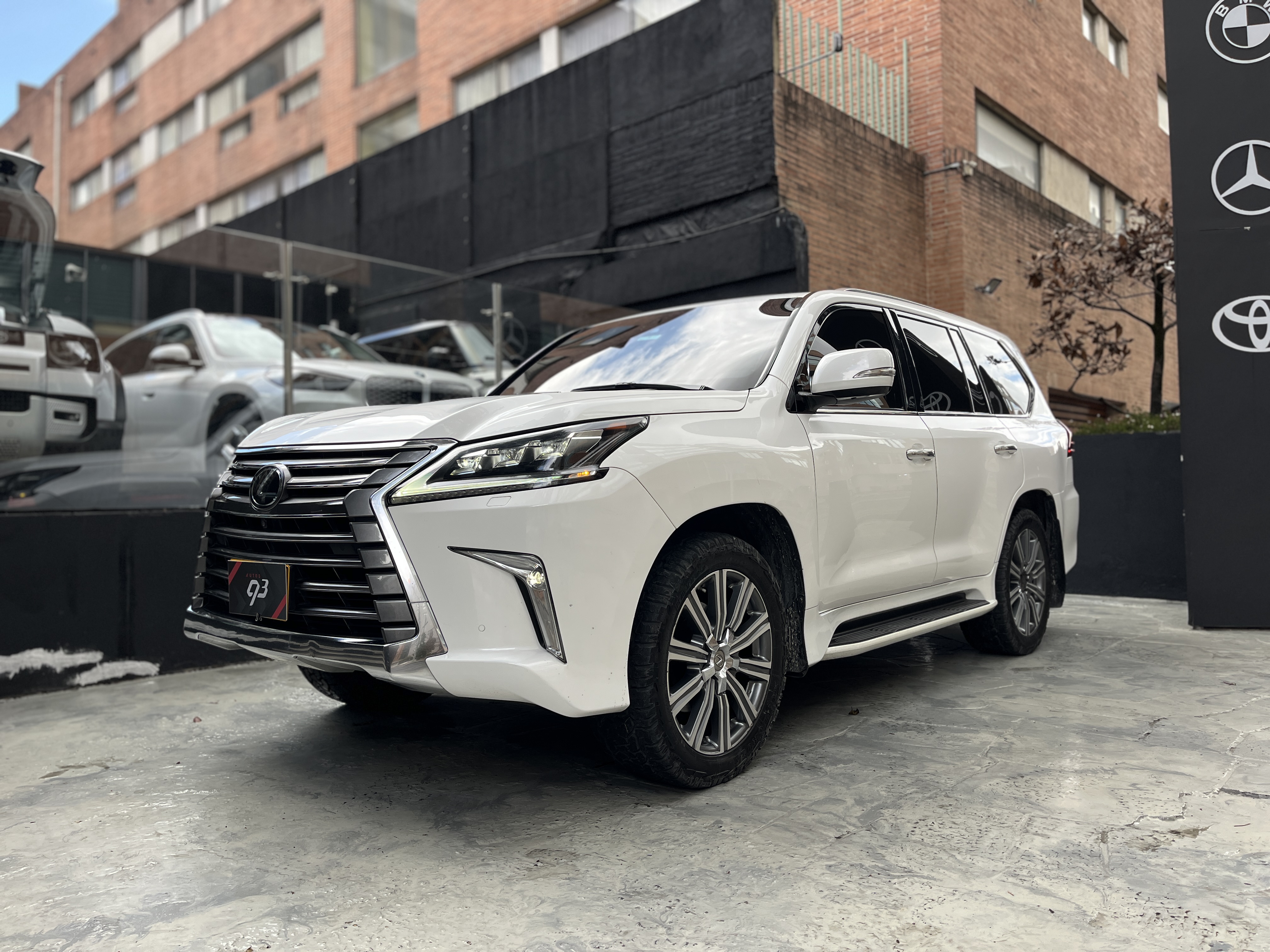 LEXUS LX570 BLINDADA 2016