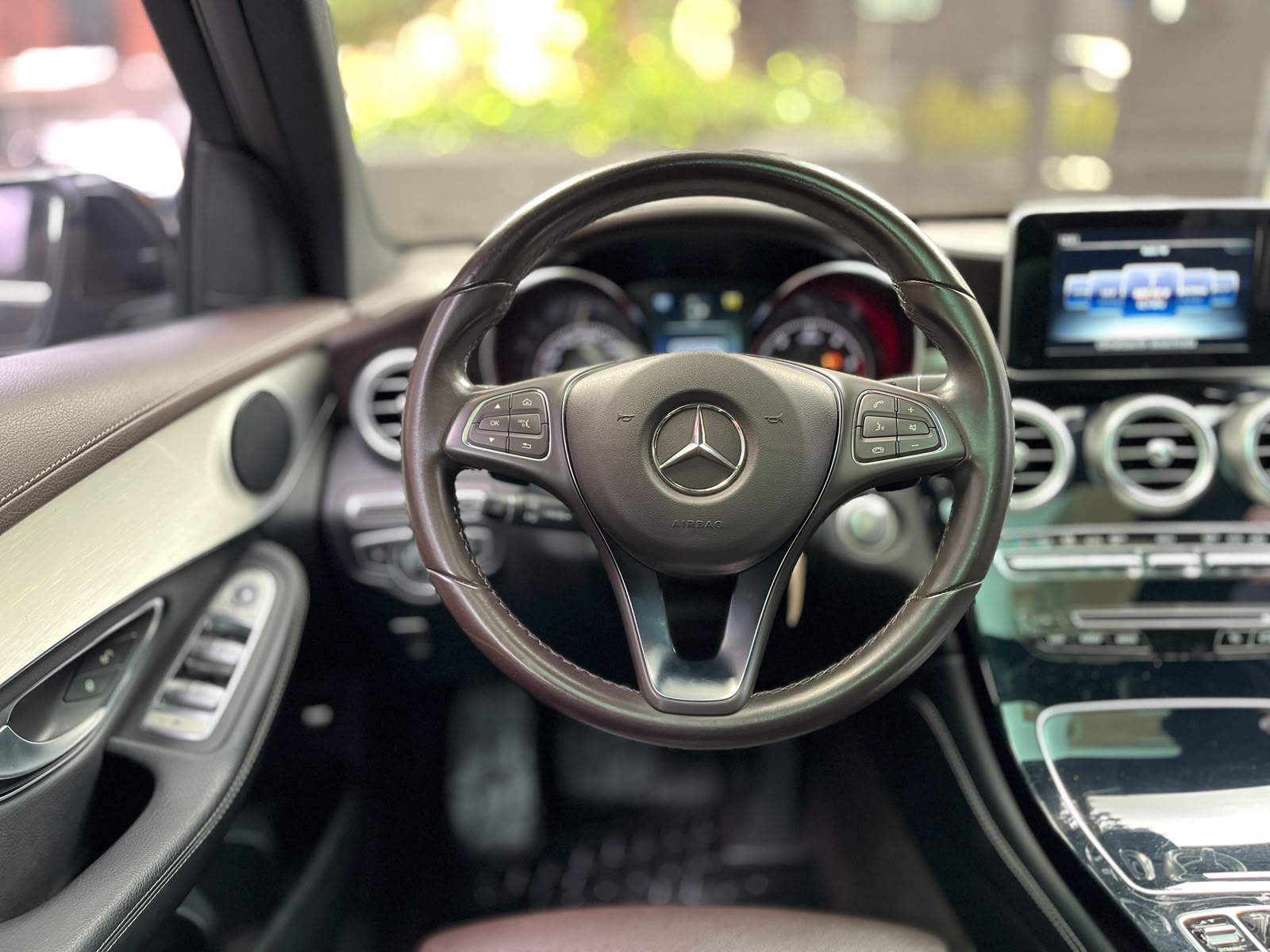 MERCEDES-BENZ GLC220D 4MATIC 2017