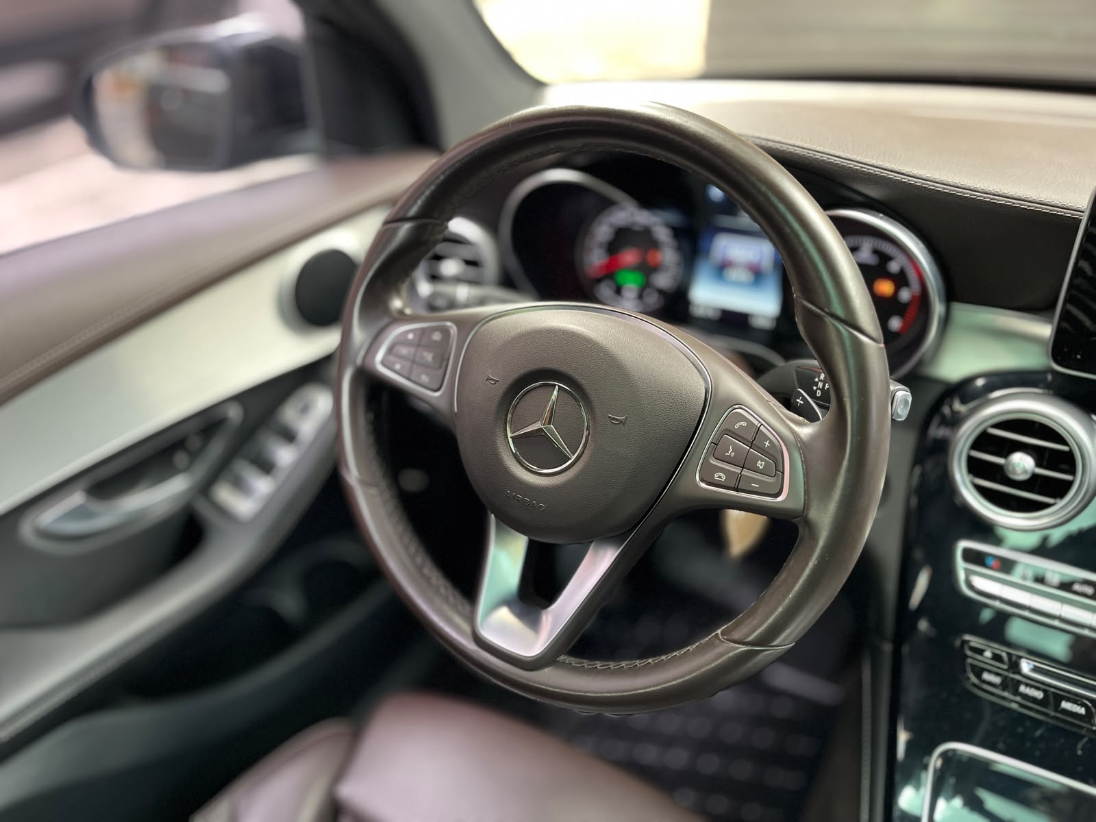 MERCEDES-BENZ GLC220D 4MATIC 2017