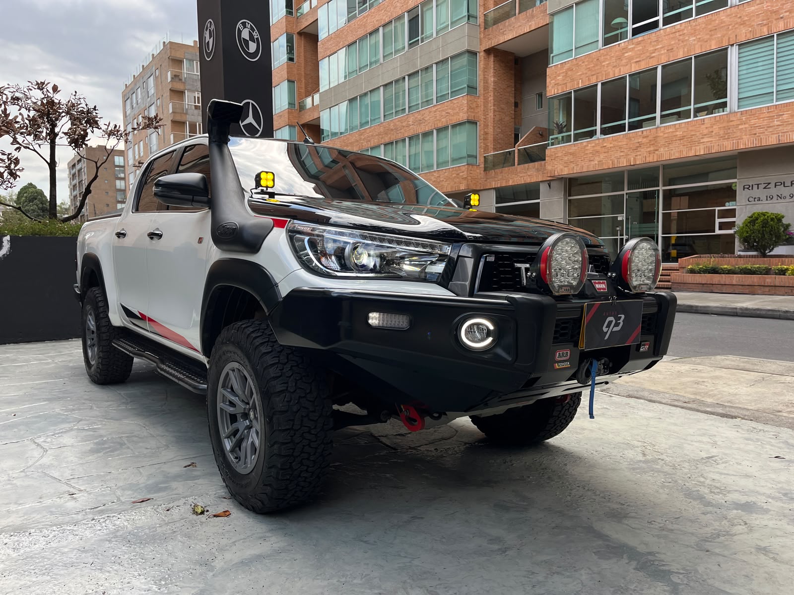 TOYOTA HILUX GR BLINDADA 2020