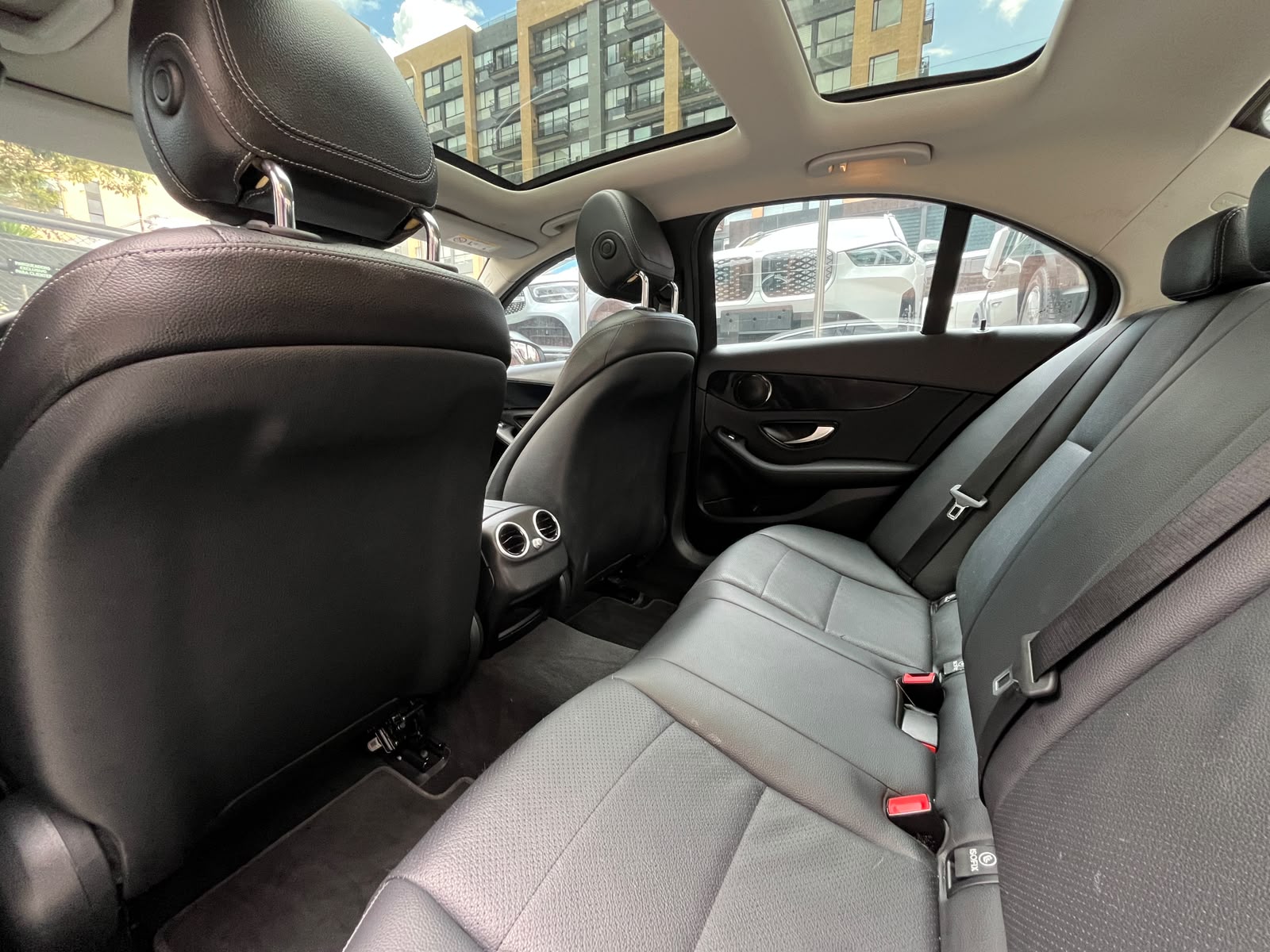 MERCEDES-BENZ C200 2021