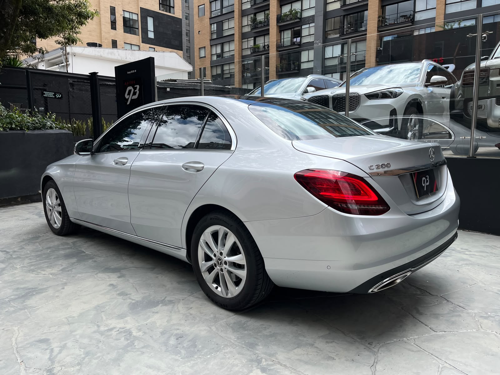 MERCEDES-BENZ C200 2021