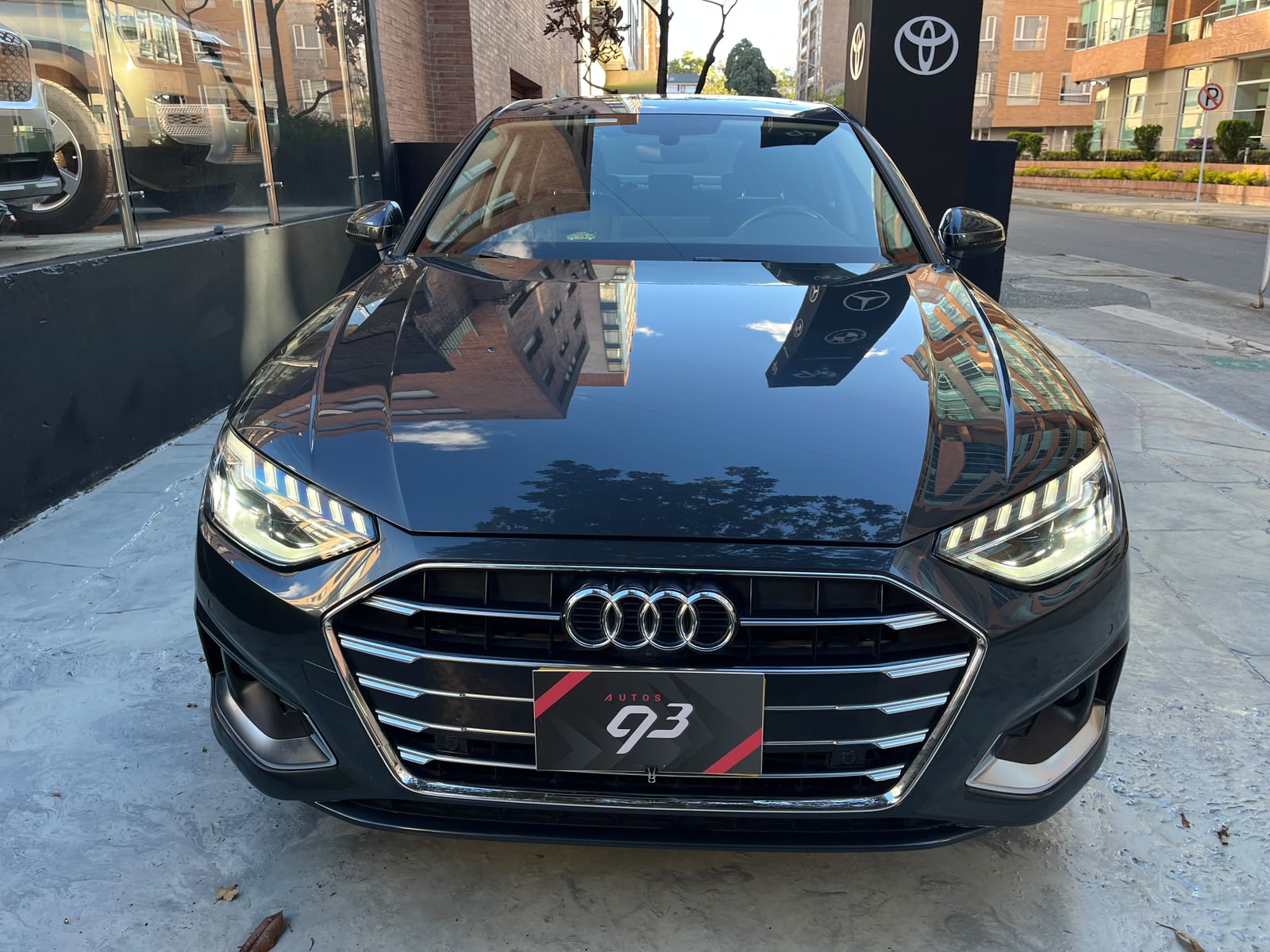 AUDI A4 2022