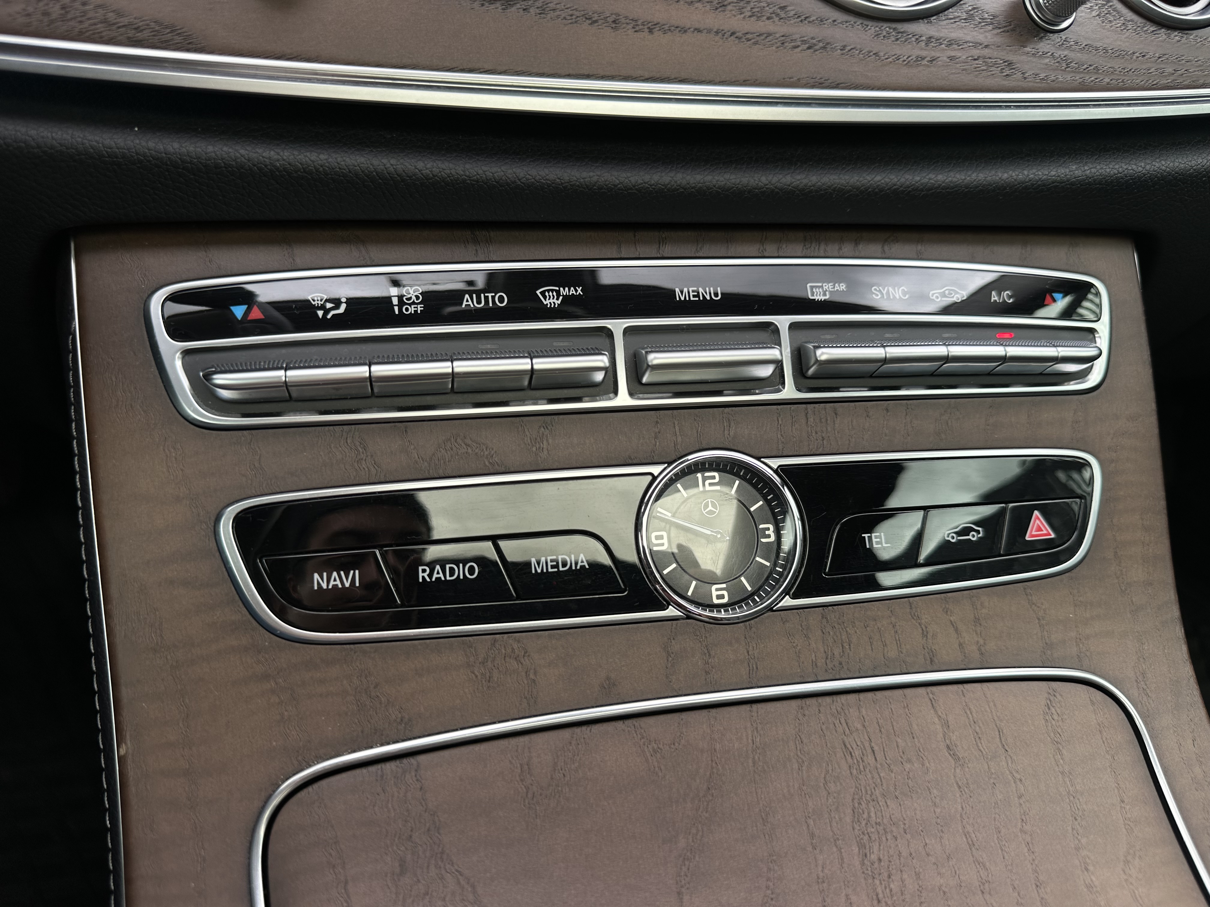 MERCEDES-BENZ E200 EXCLUSIVE 2019