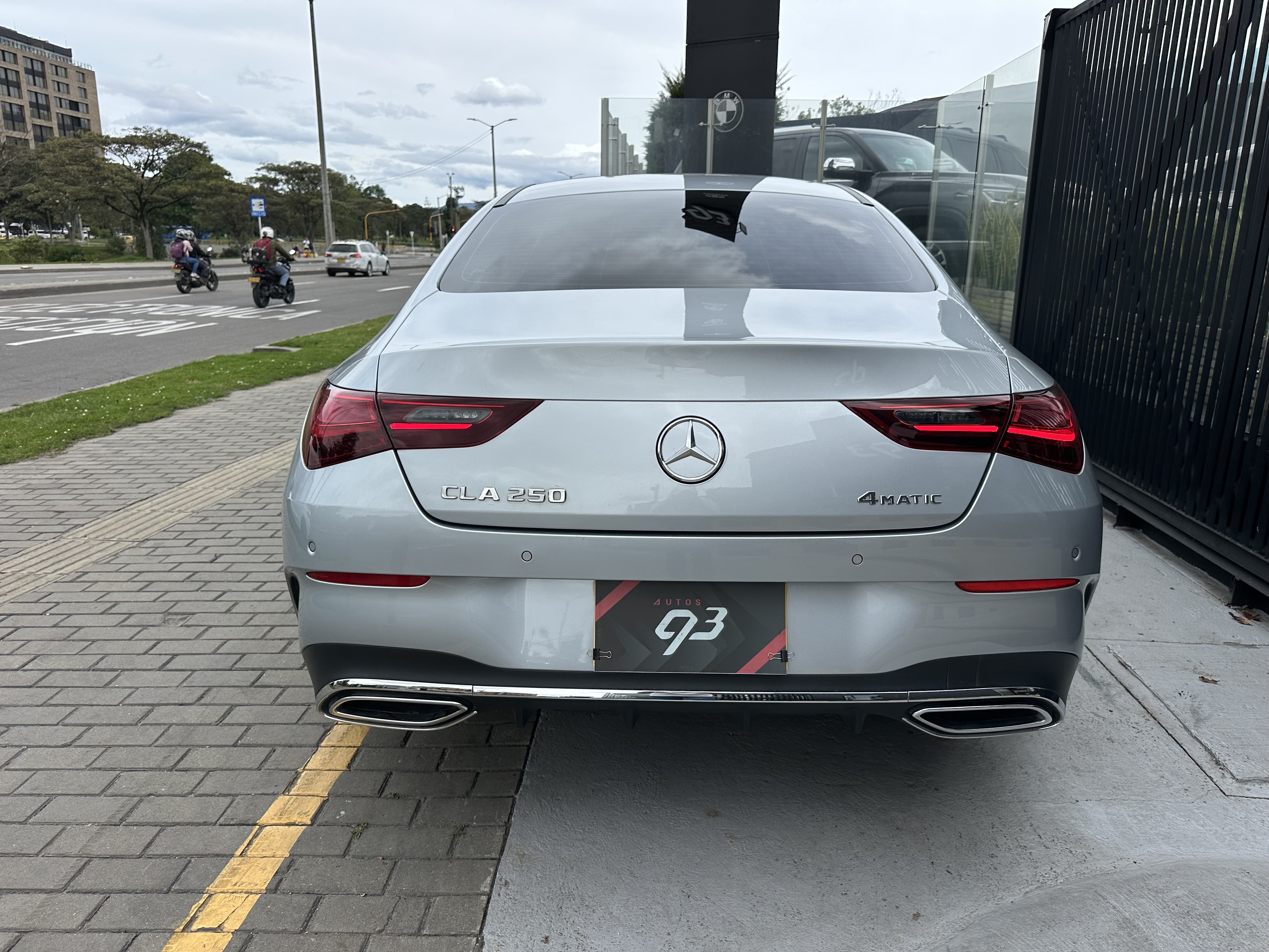 MERCEDES-BENZ CLA250 4MATIC 2025