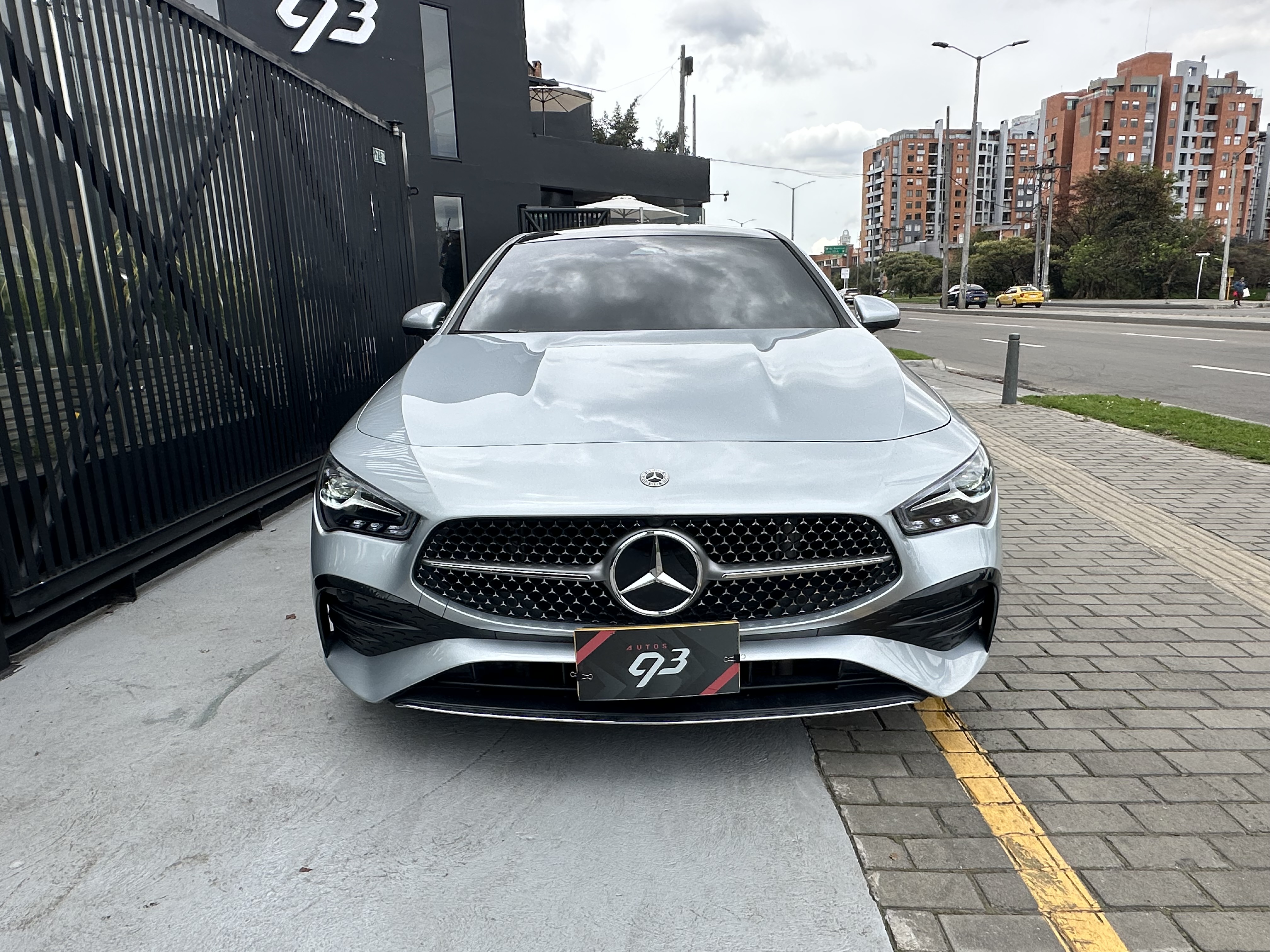 MERCEDES-BENZ CLA250 4MATIC 2025