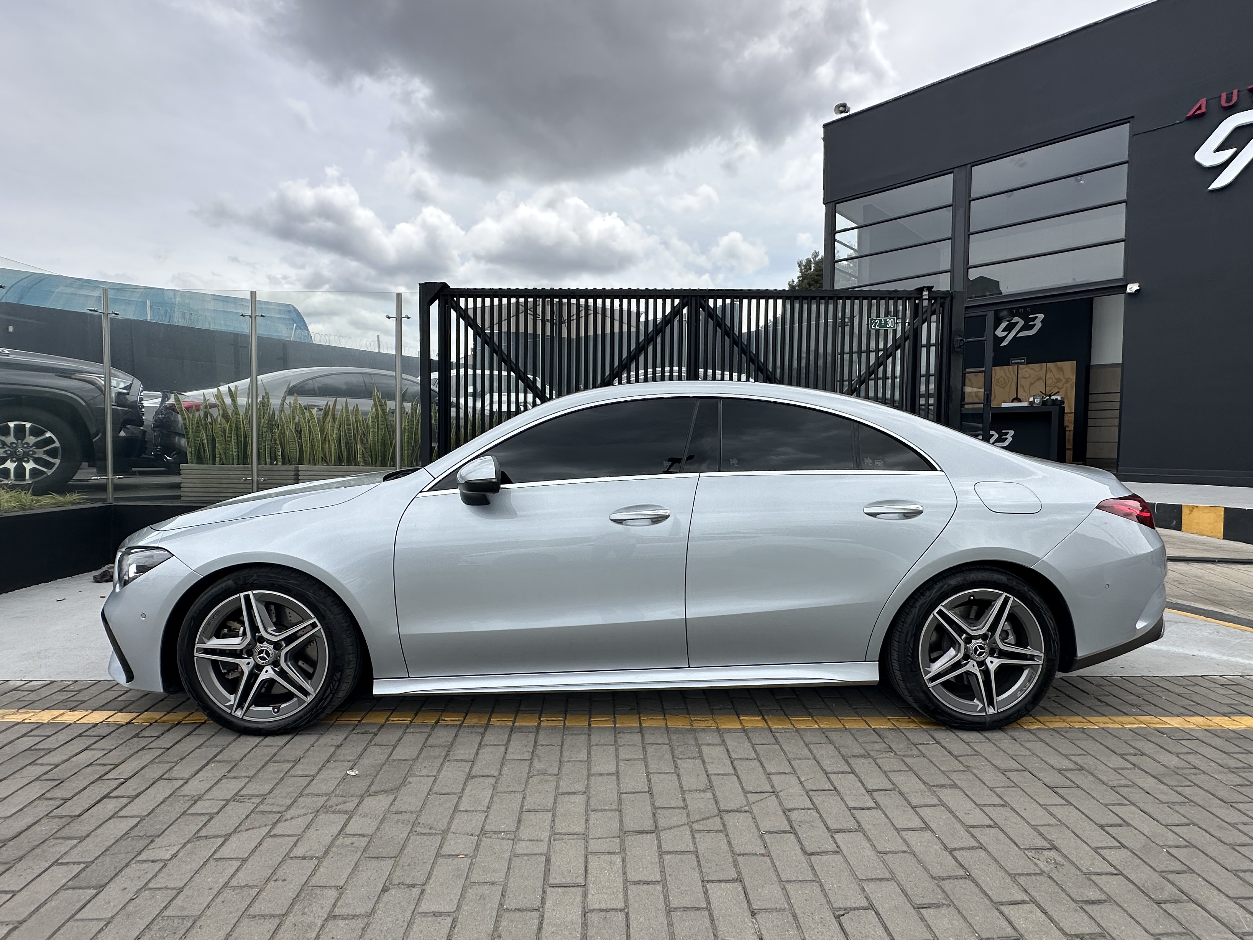 MERCEDES-BENZ CLA250 4MATIC 2025