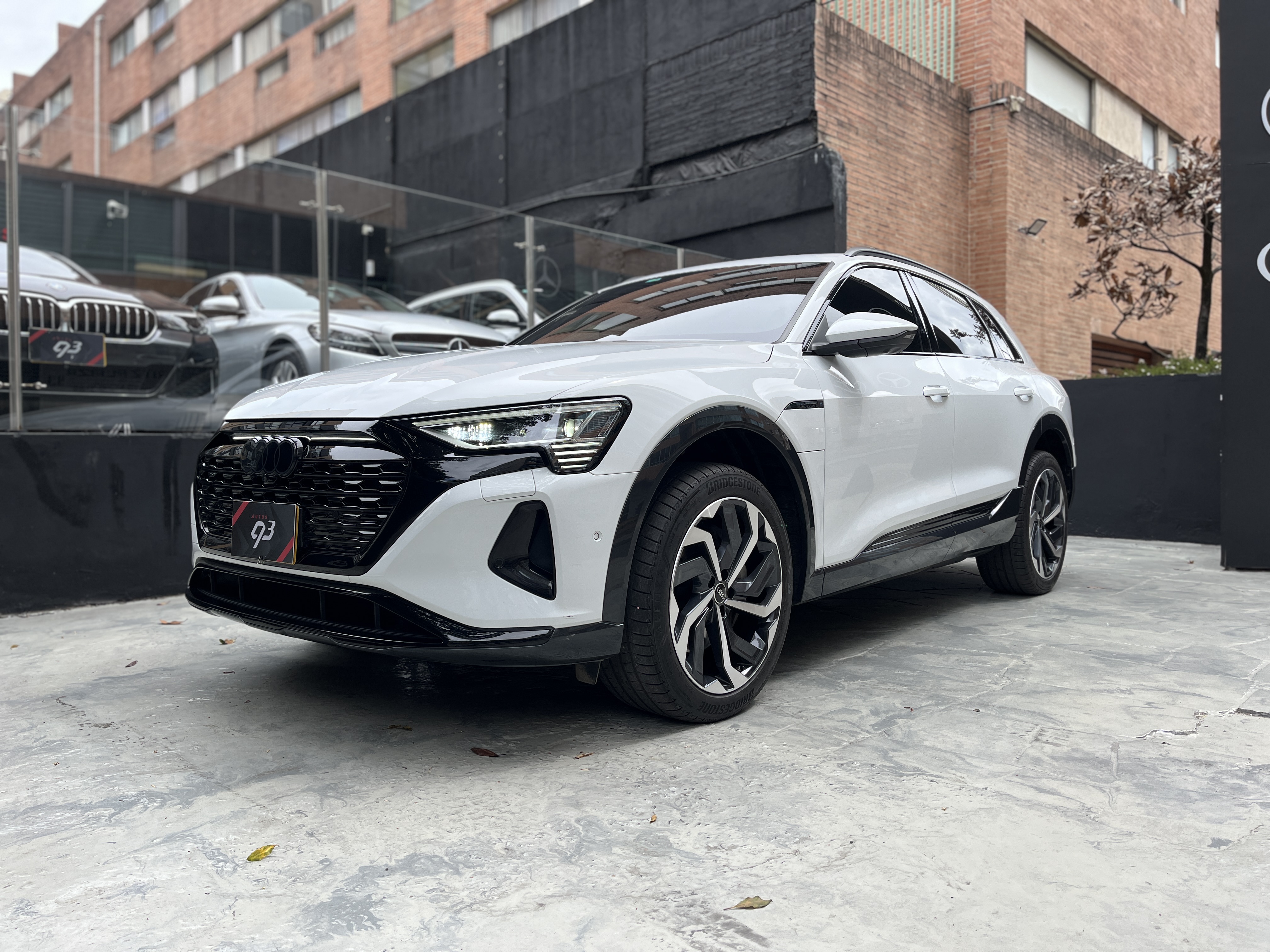 AUDI Q8 ETRON 2024