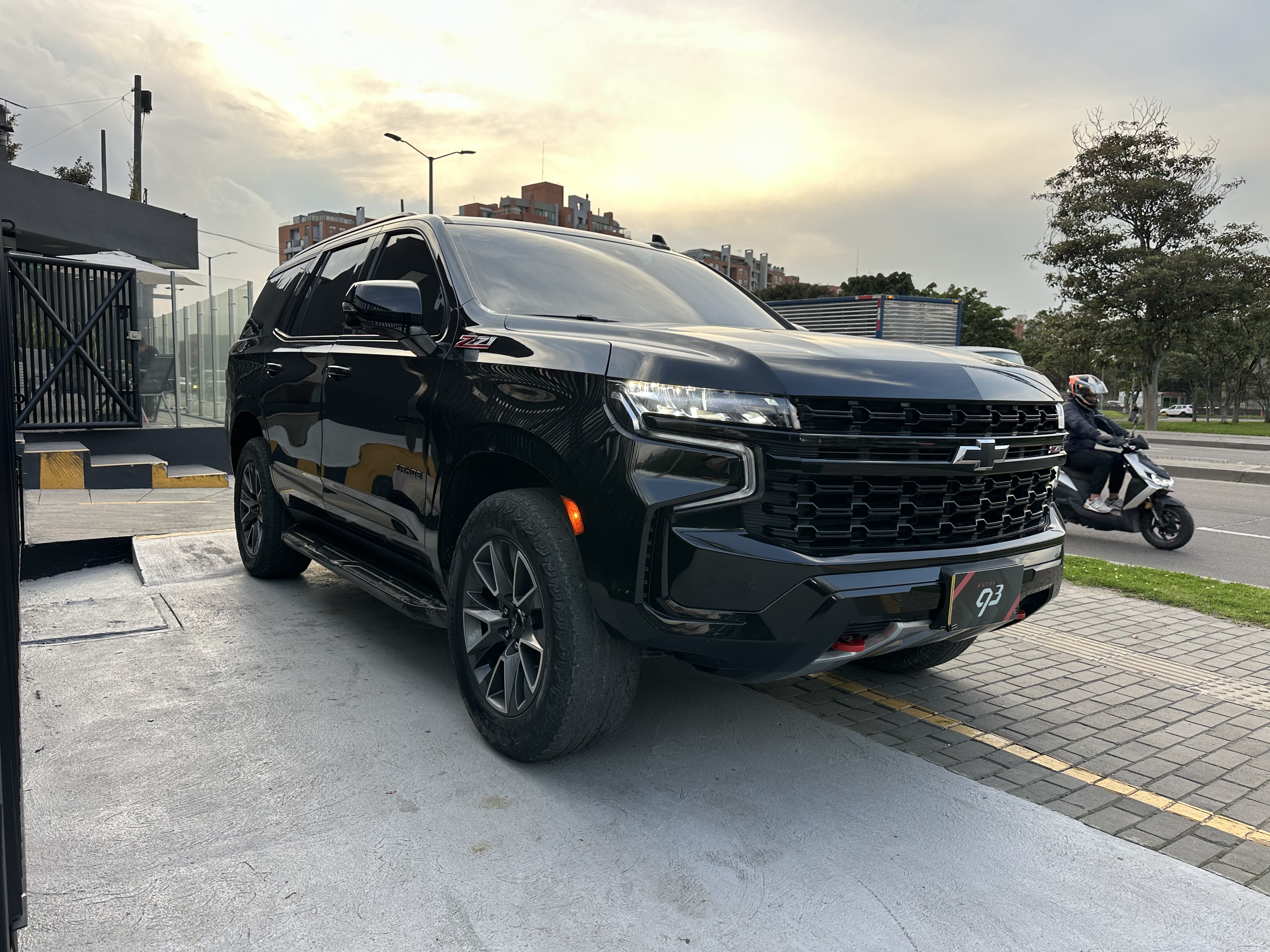 CHEVROLET TAHOE Z71 2023