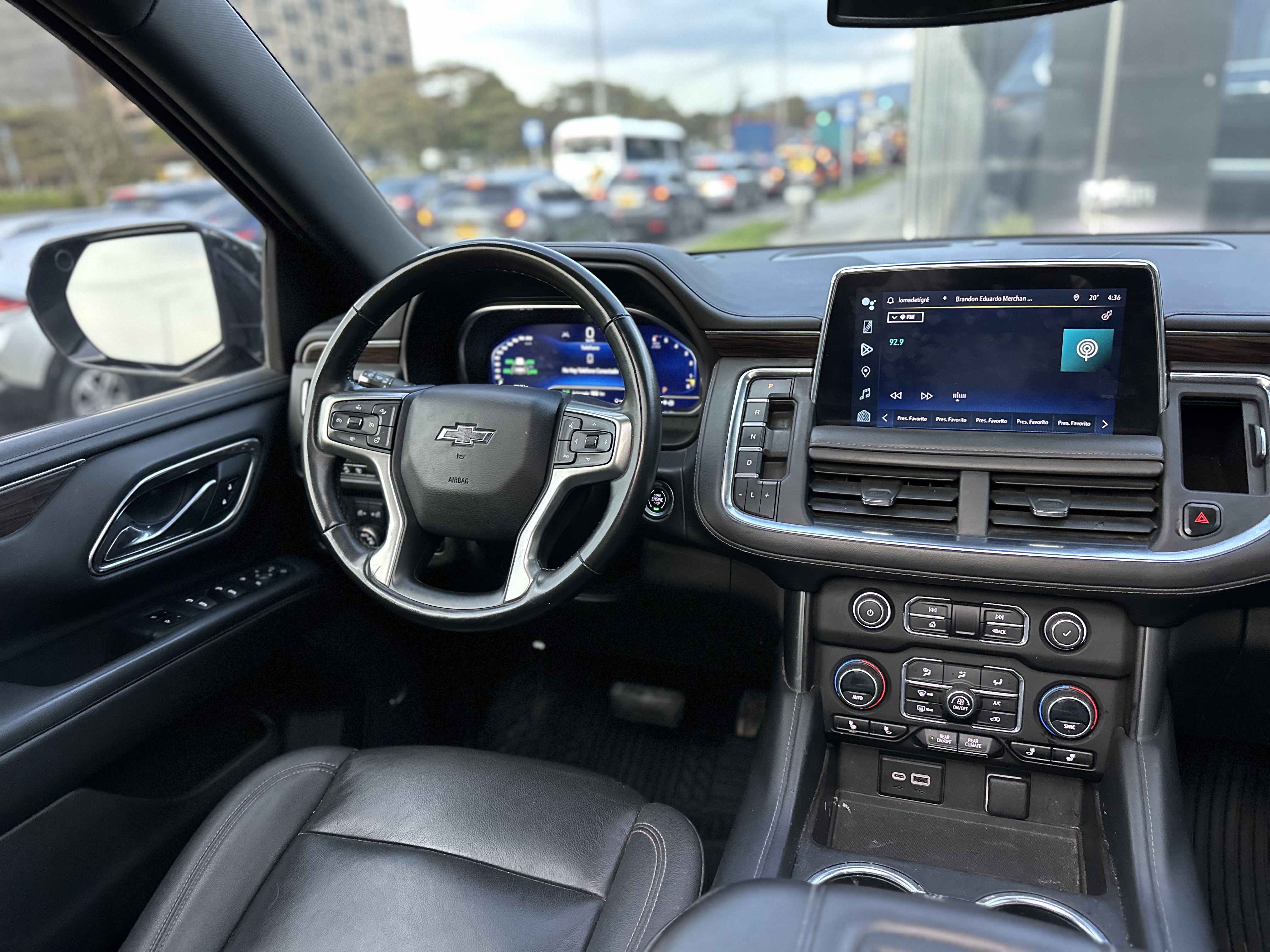 CHEVROLET TAHOE Z71 2023
