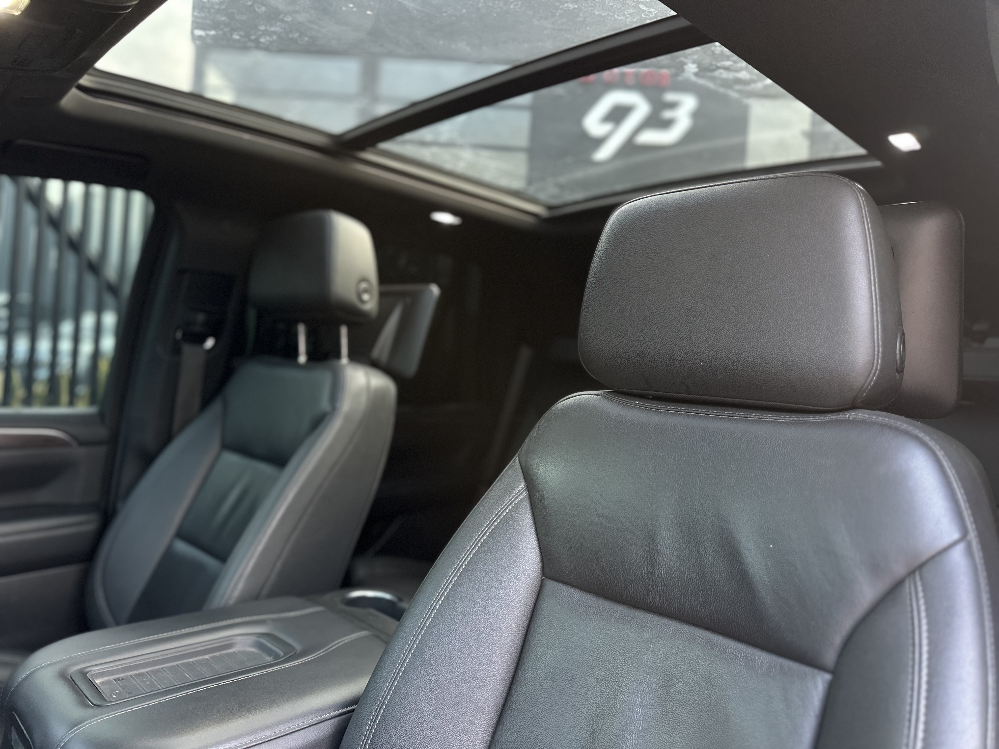 CHEVROLET TAHOE Z71 2023