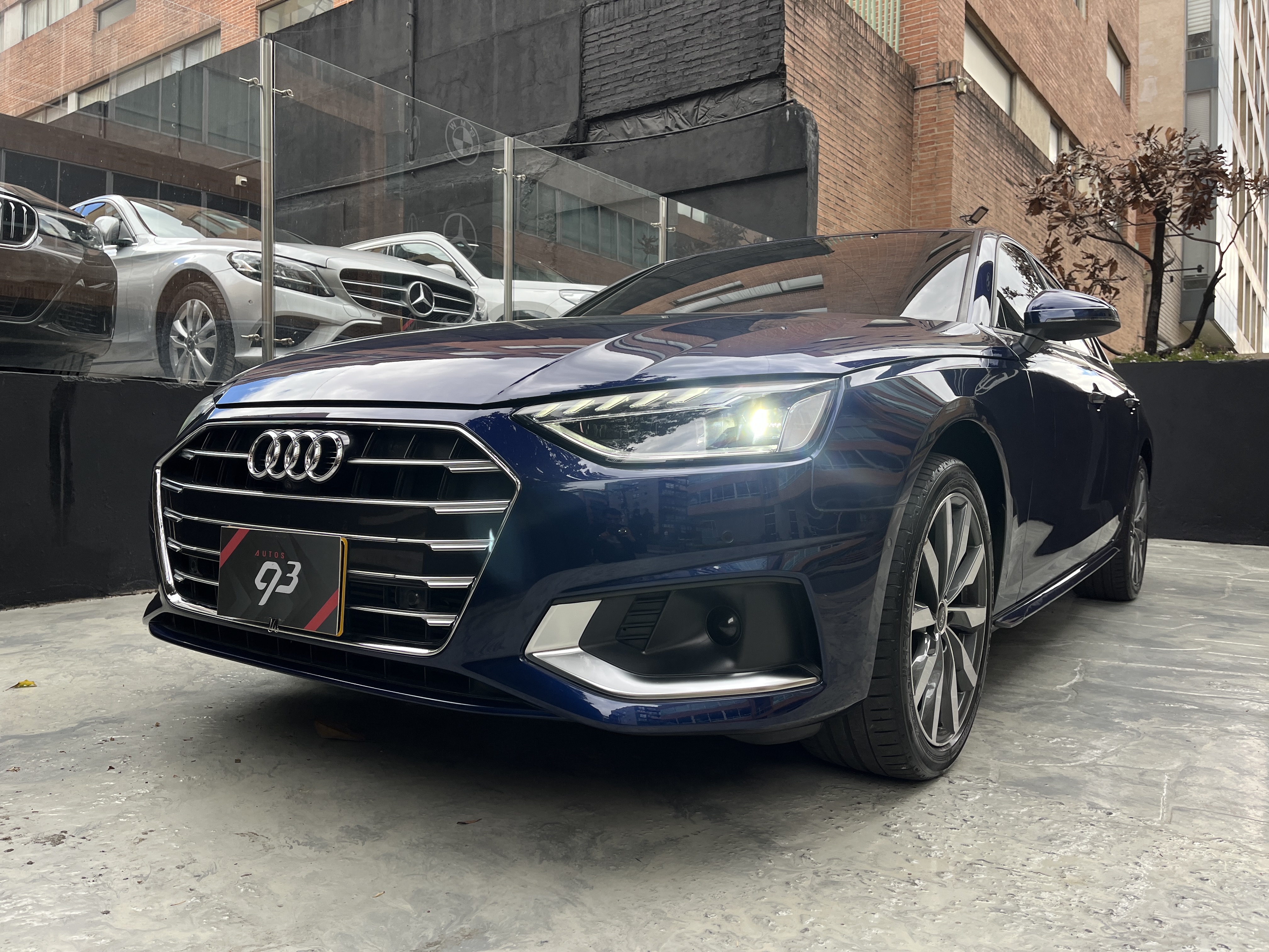 AUDI A4 2023