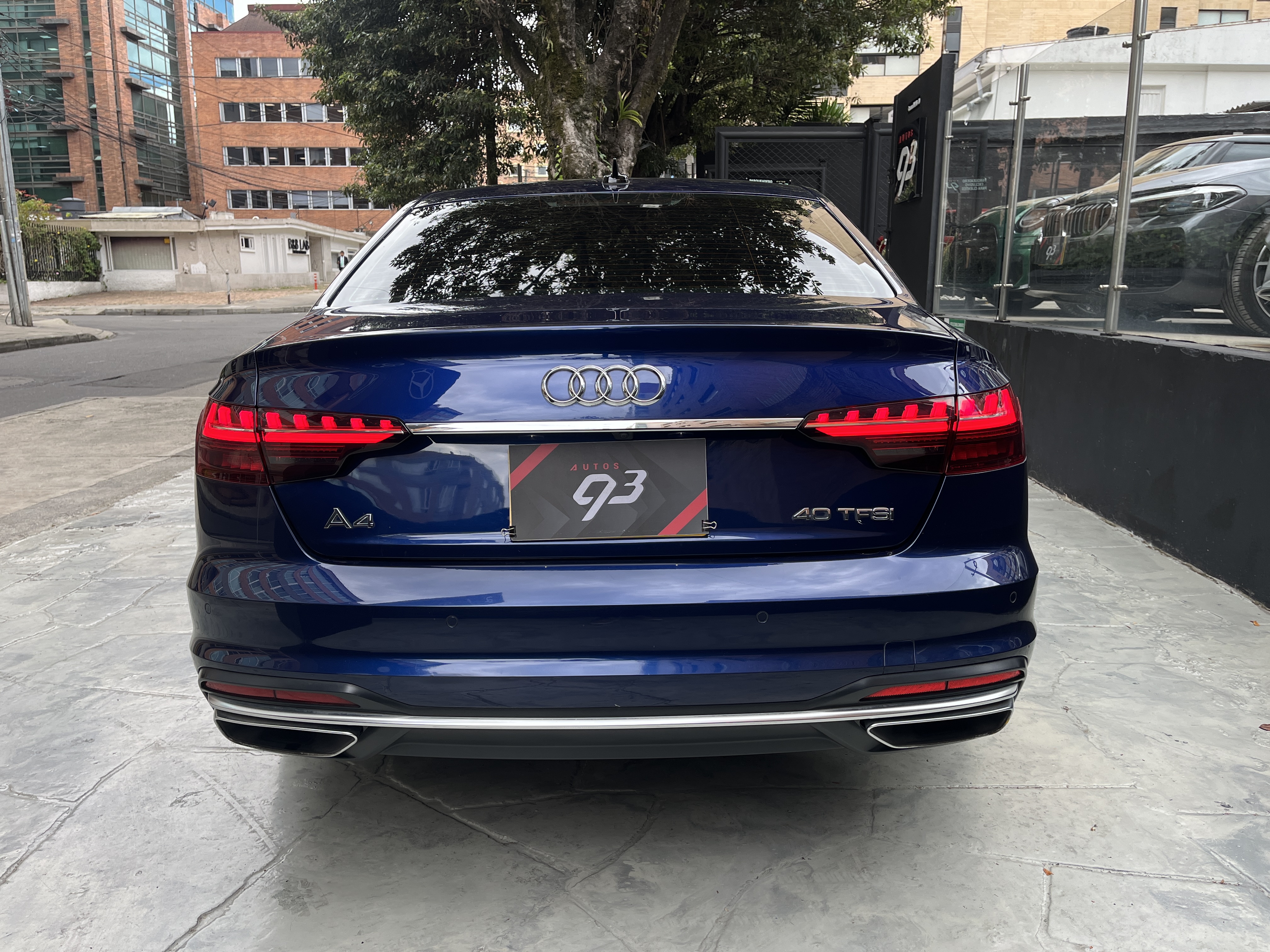 AUDI A4 2023