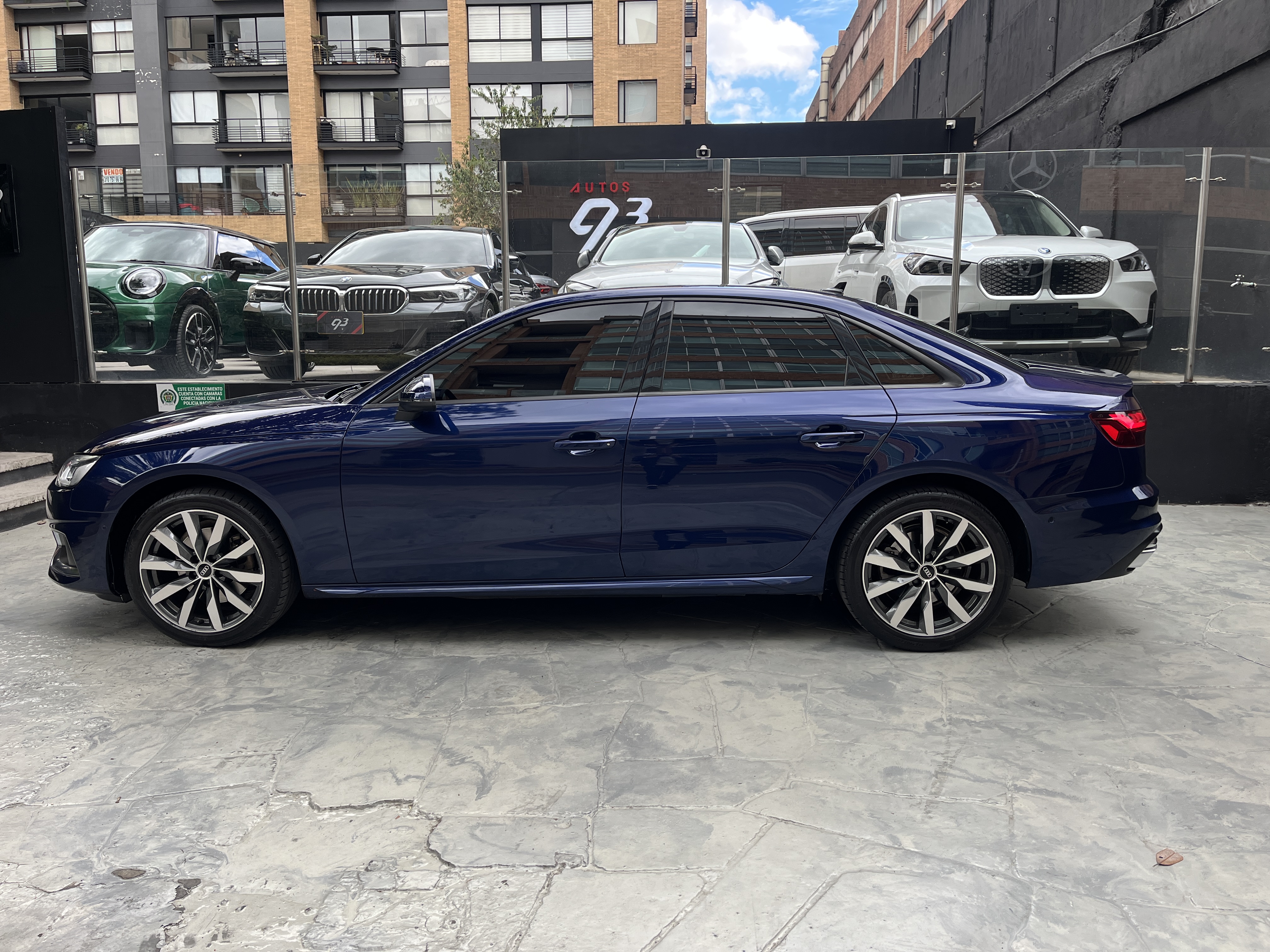 AUDI A4 2023