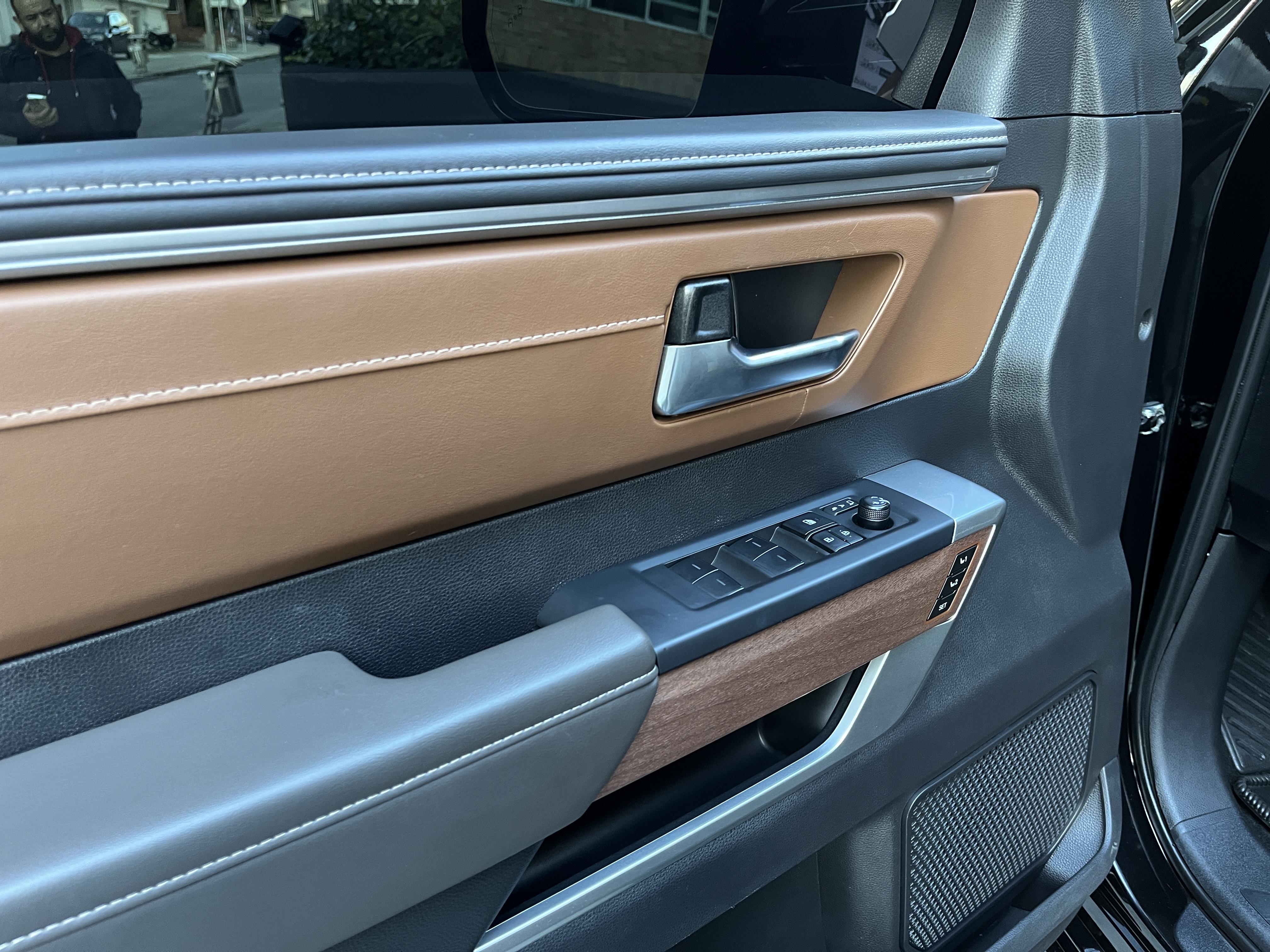 TOYOTA SEQUOIA 1794 4WD 2025
