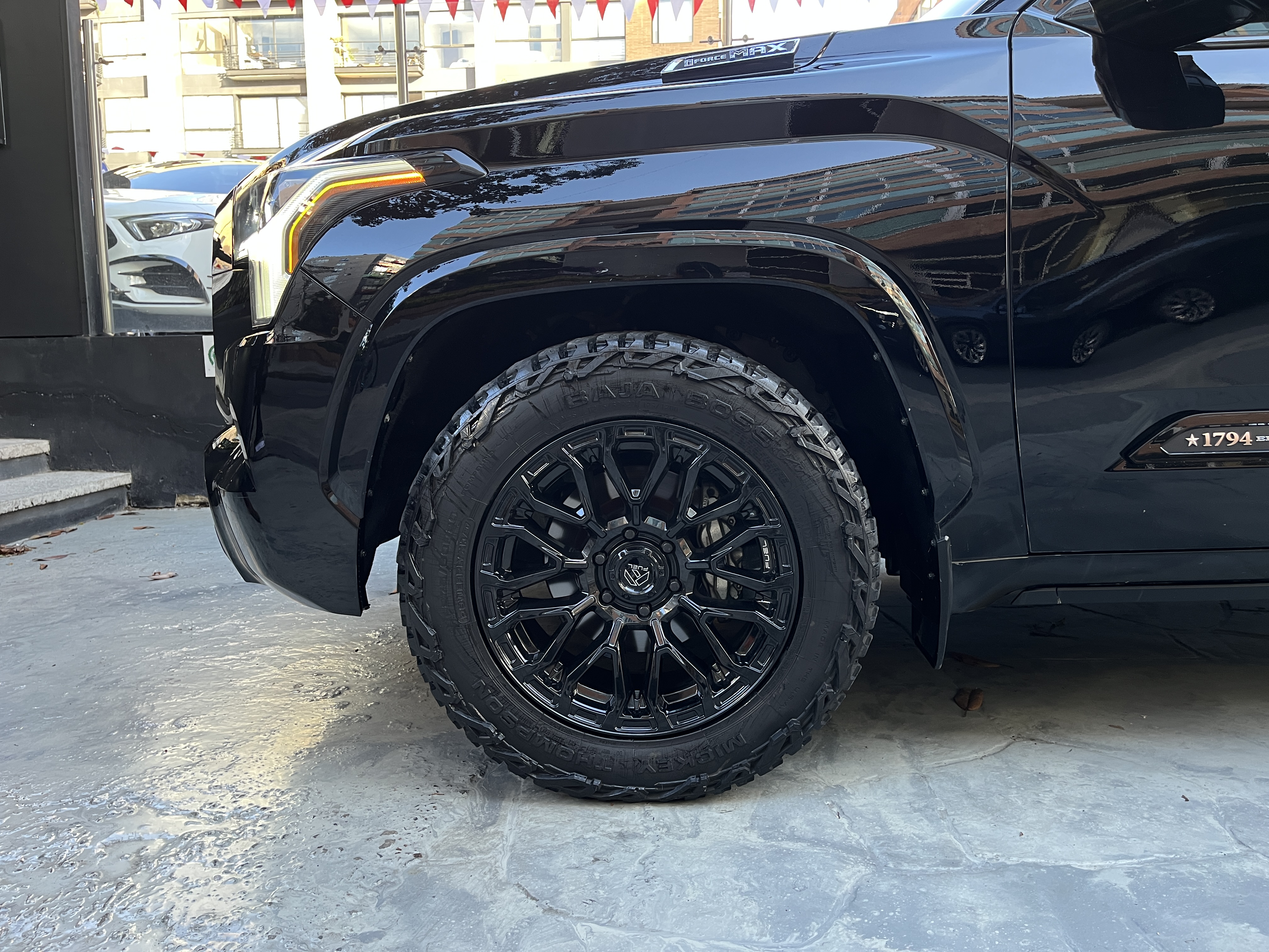 TOYOTA SEQUOIA 1794 4WD 2025