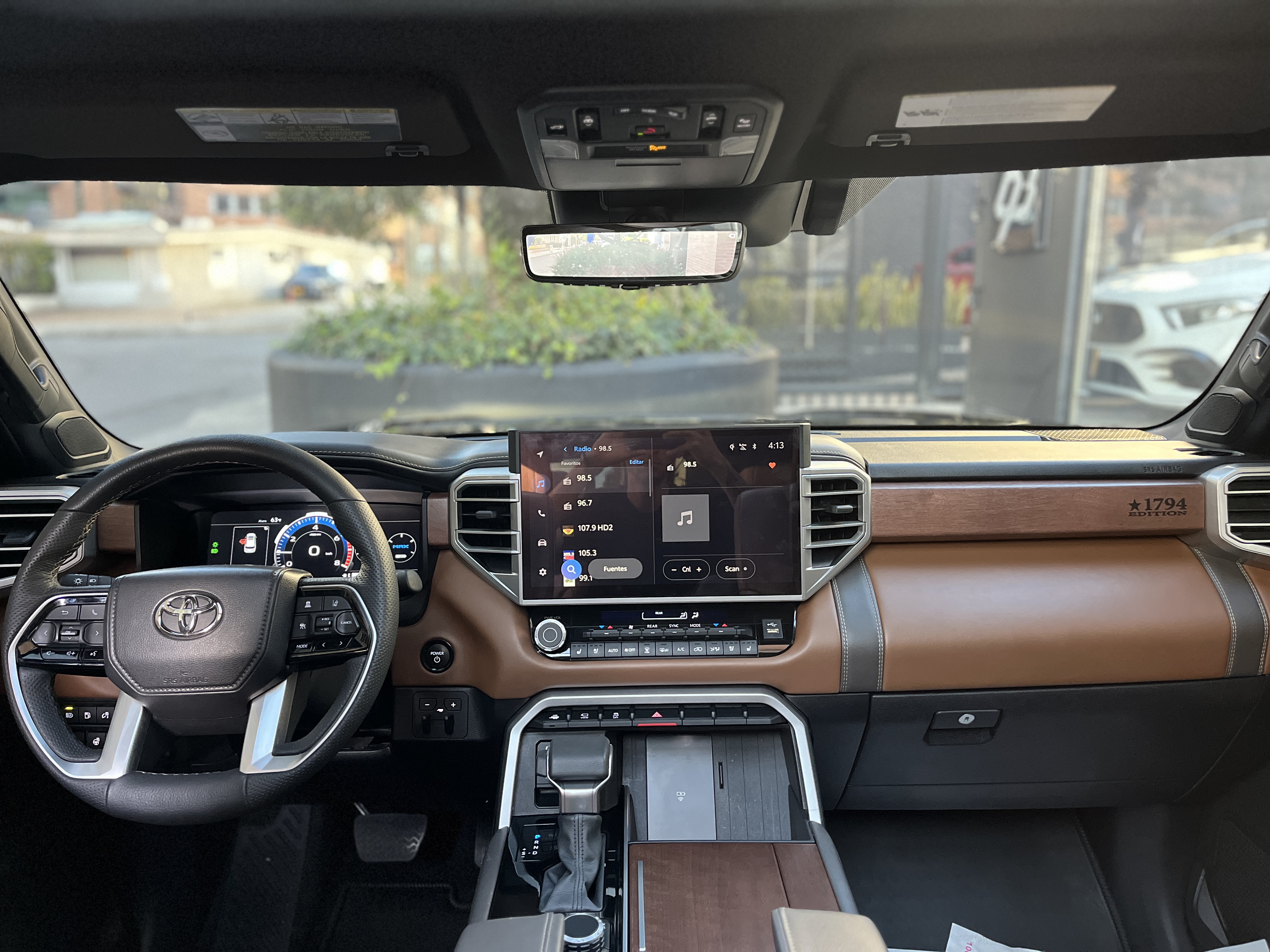 TOYOTA SEQUOIA 1794 4WD 2025
