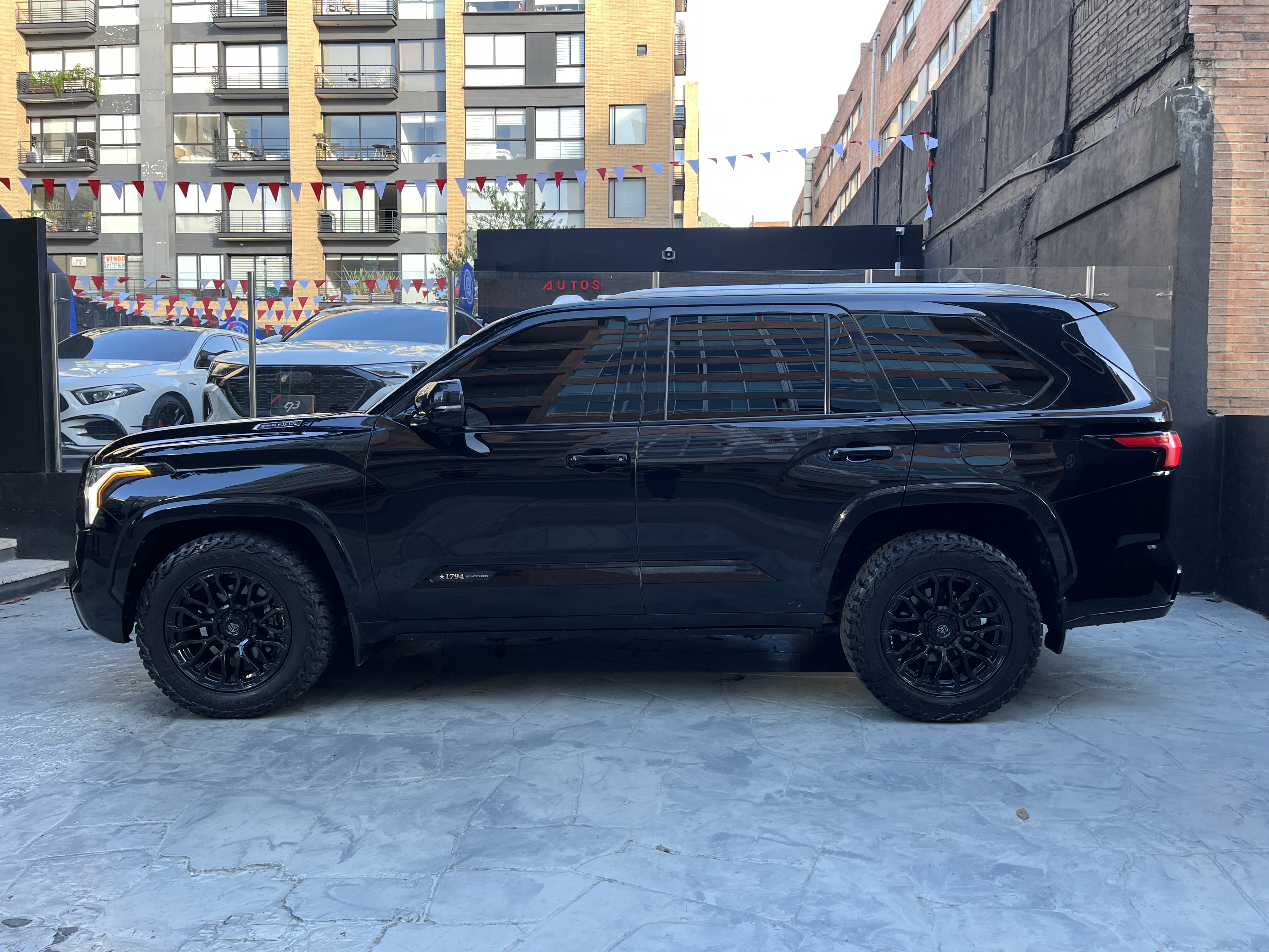 TOYOTA SEQUOIA 1794 4WD 2025