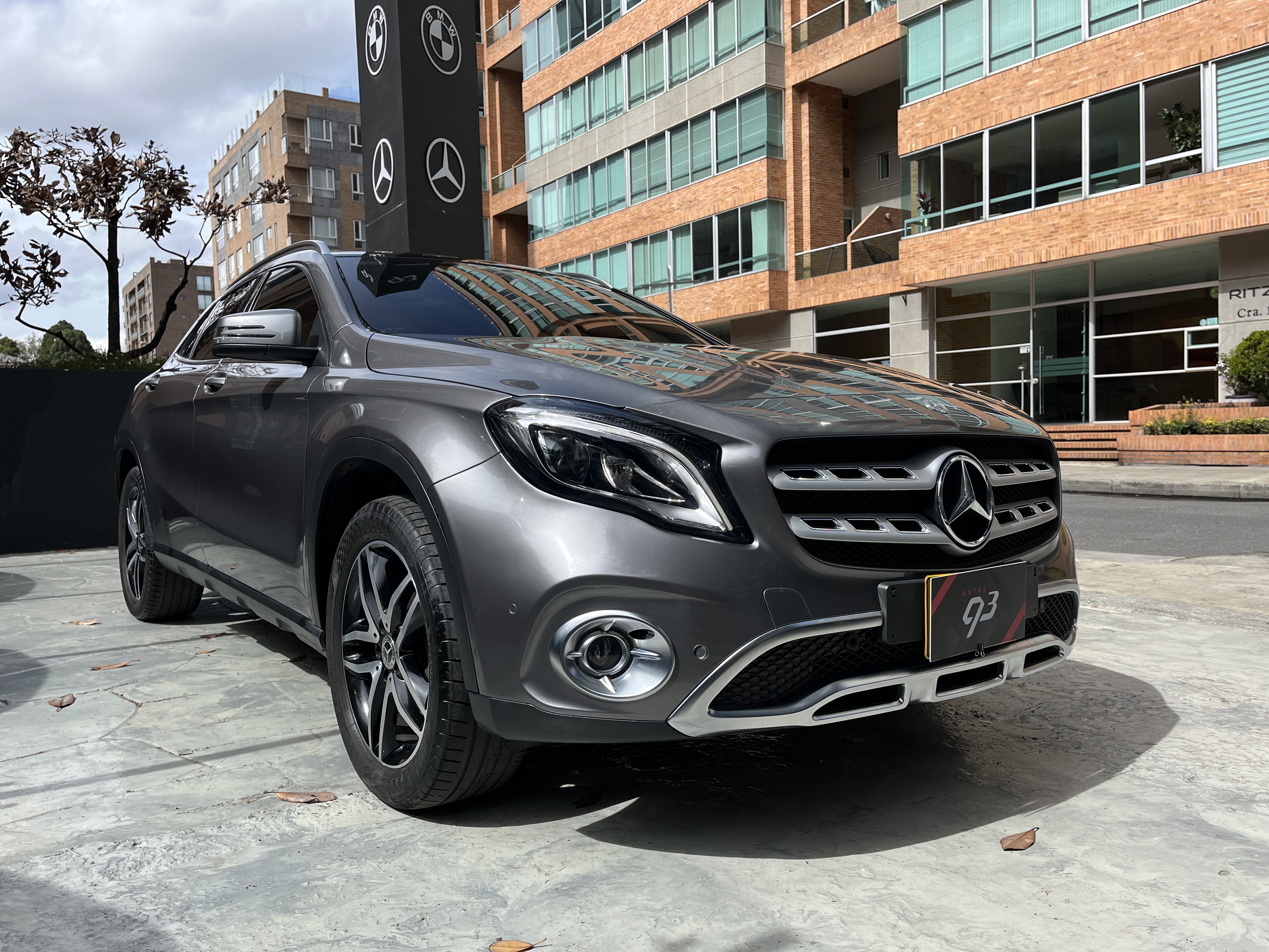 MERCEDES-BENZ GLA200 2020