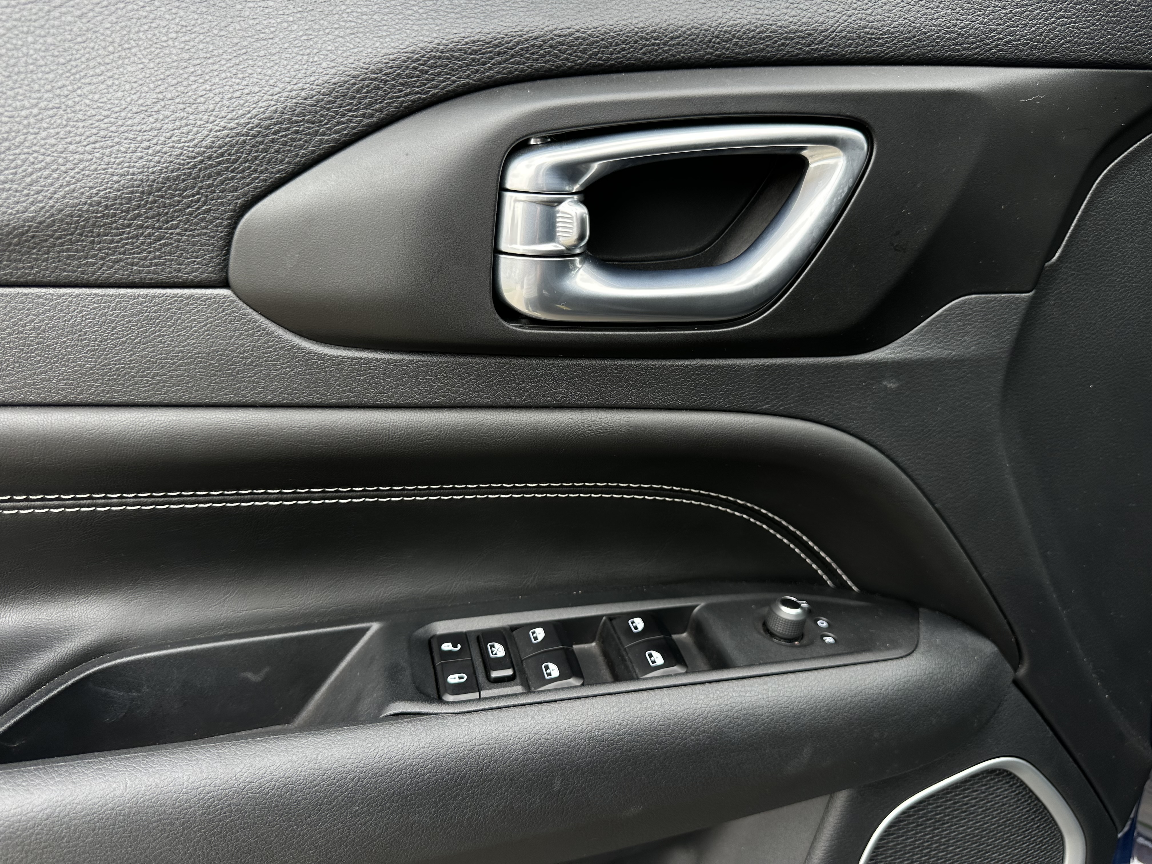 JEEP COMPASS LONGITUDE 2025