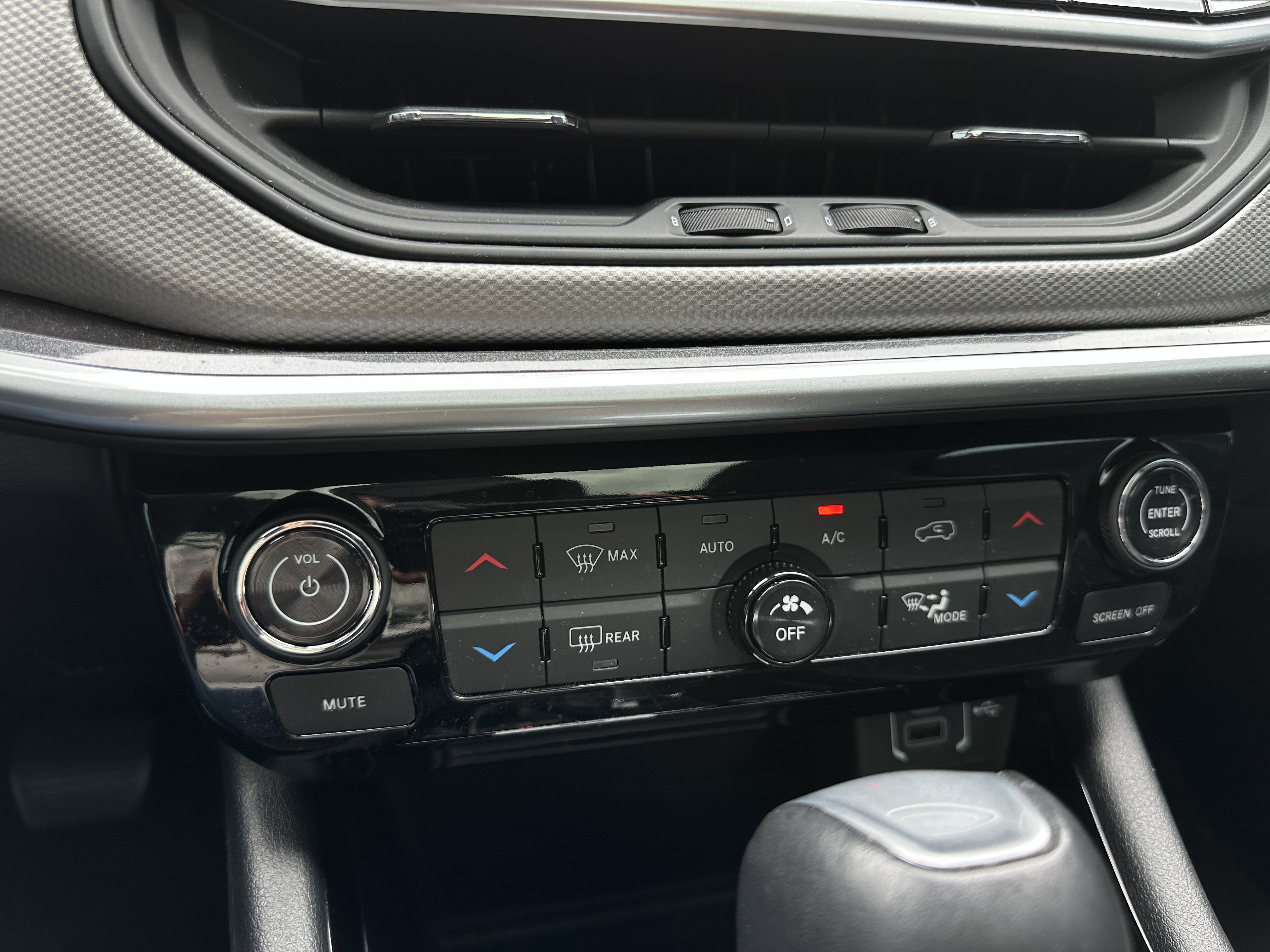 JEEP COMPASS LONGITUDE 2025