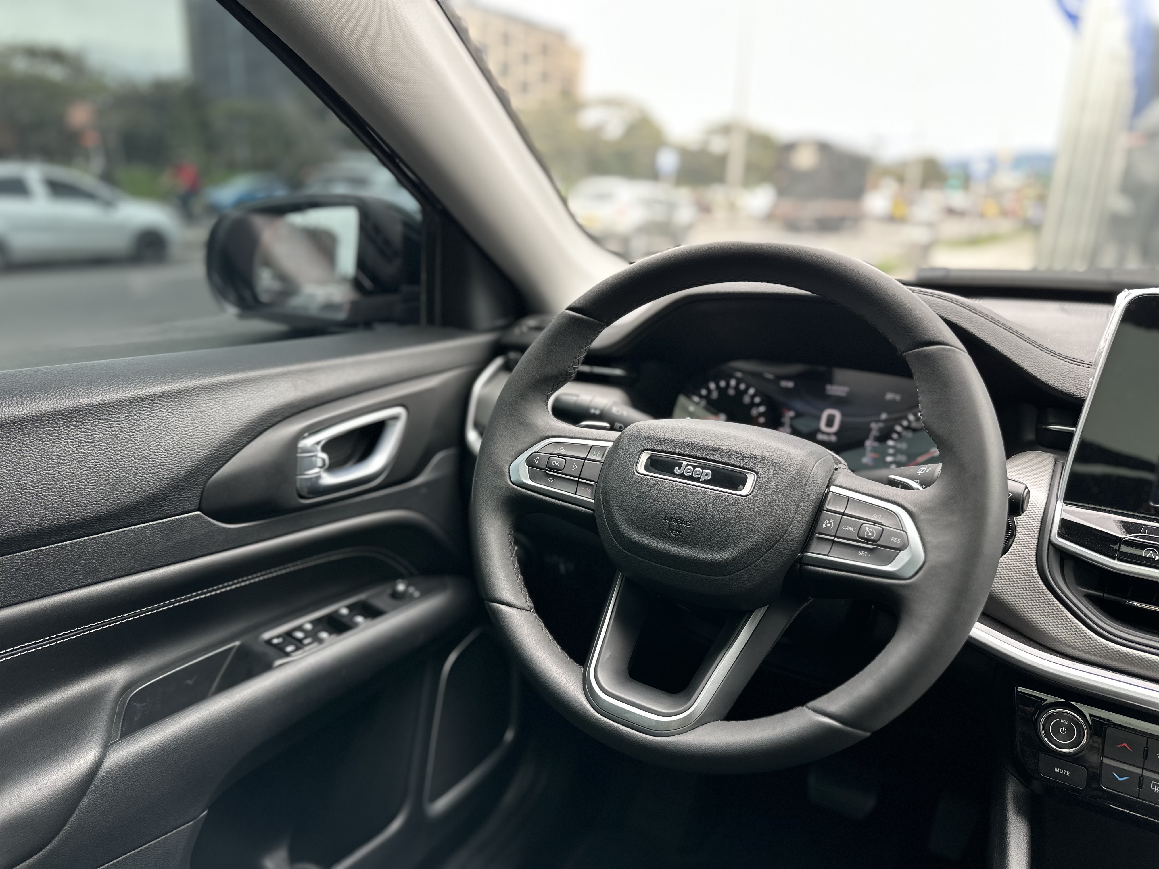 JEEP COMPASS LONGITUDE 2025