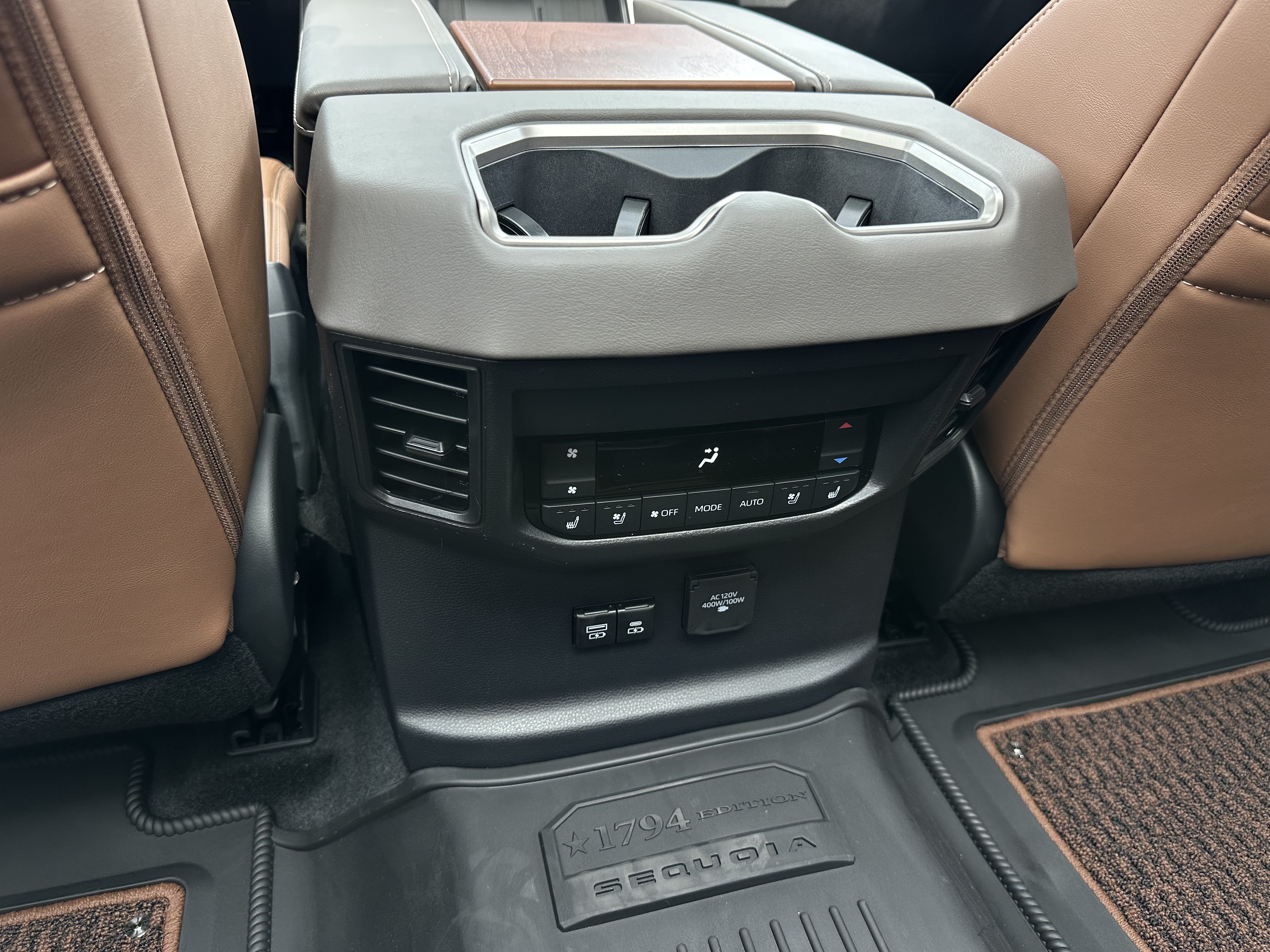 TOYOTA SEQUOIA 1794 TRD PRO 2026