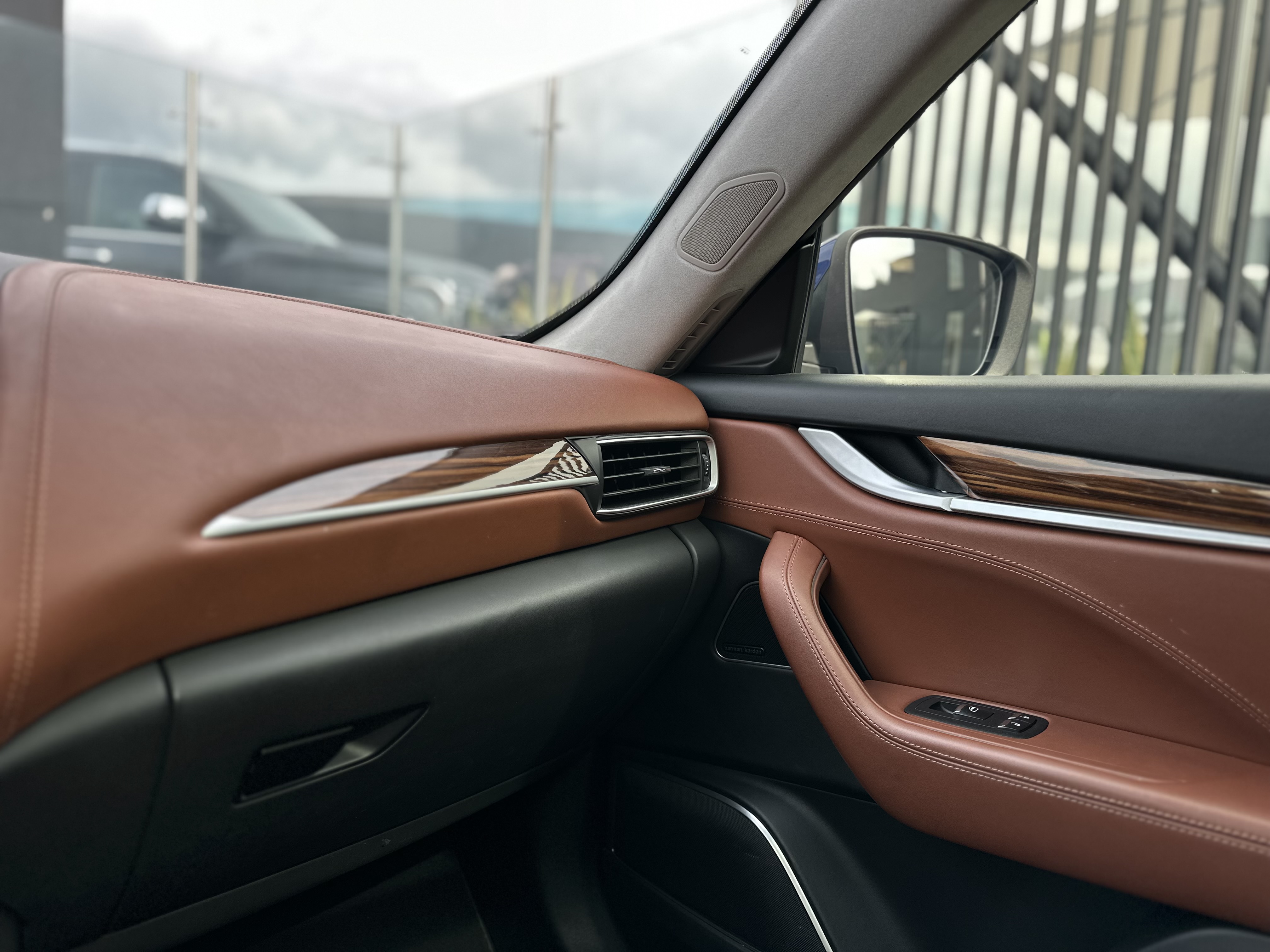 MASERATI LEVANTE S 2017