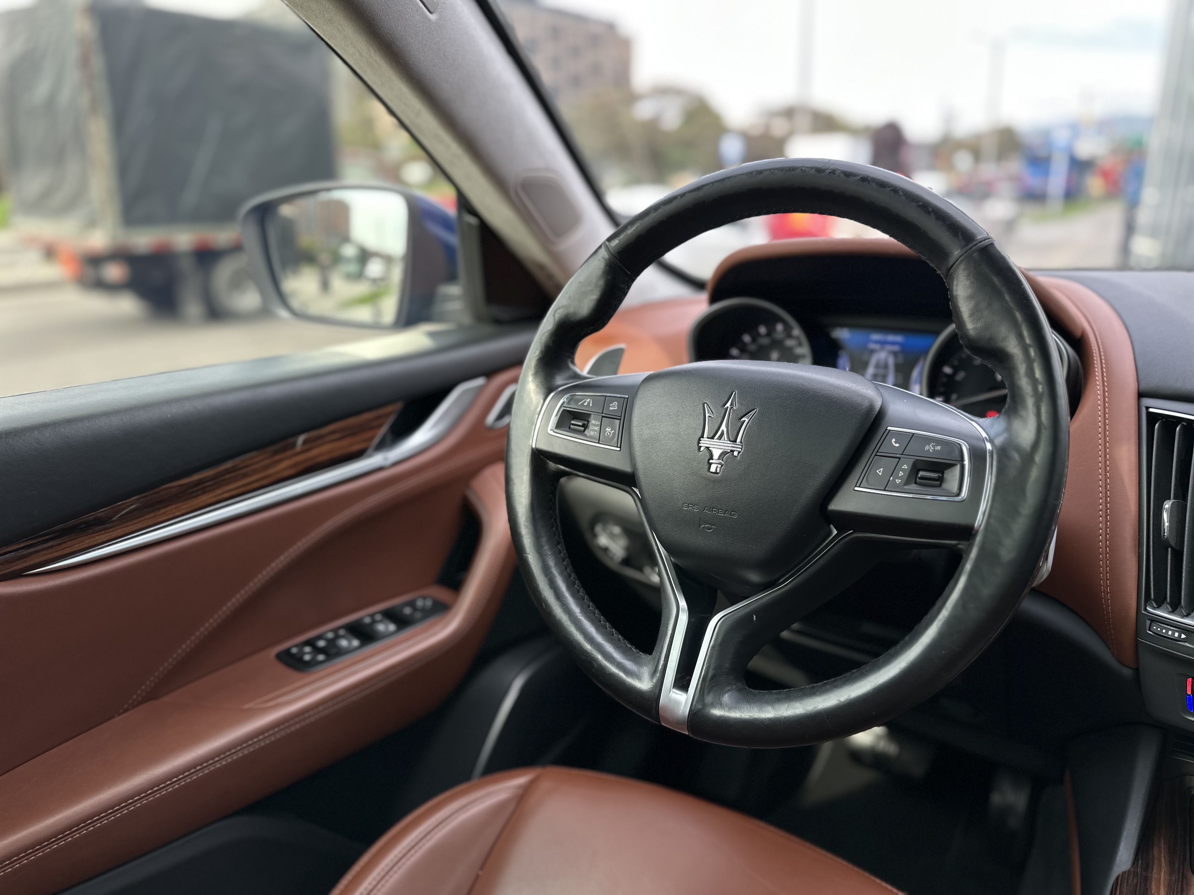 MASERATI LEVANTE S 2017