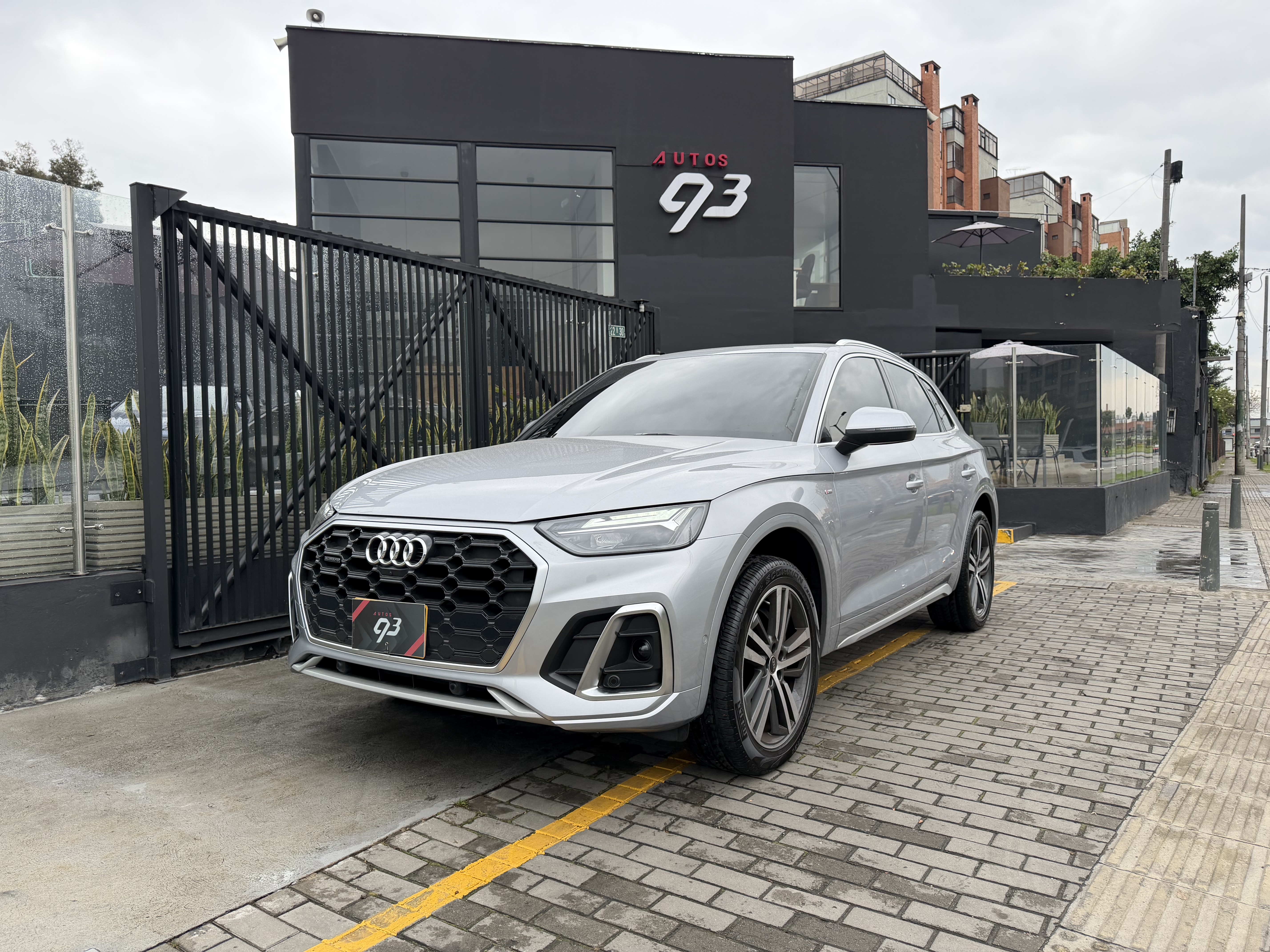 AUDI Q5 S-LINE 2025
