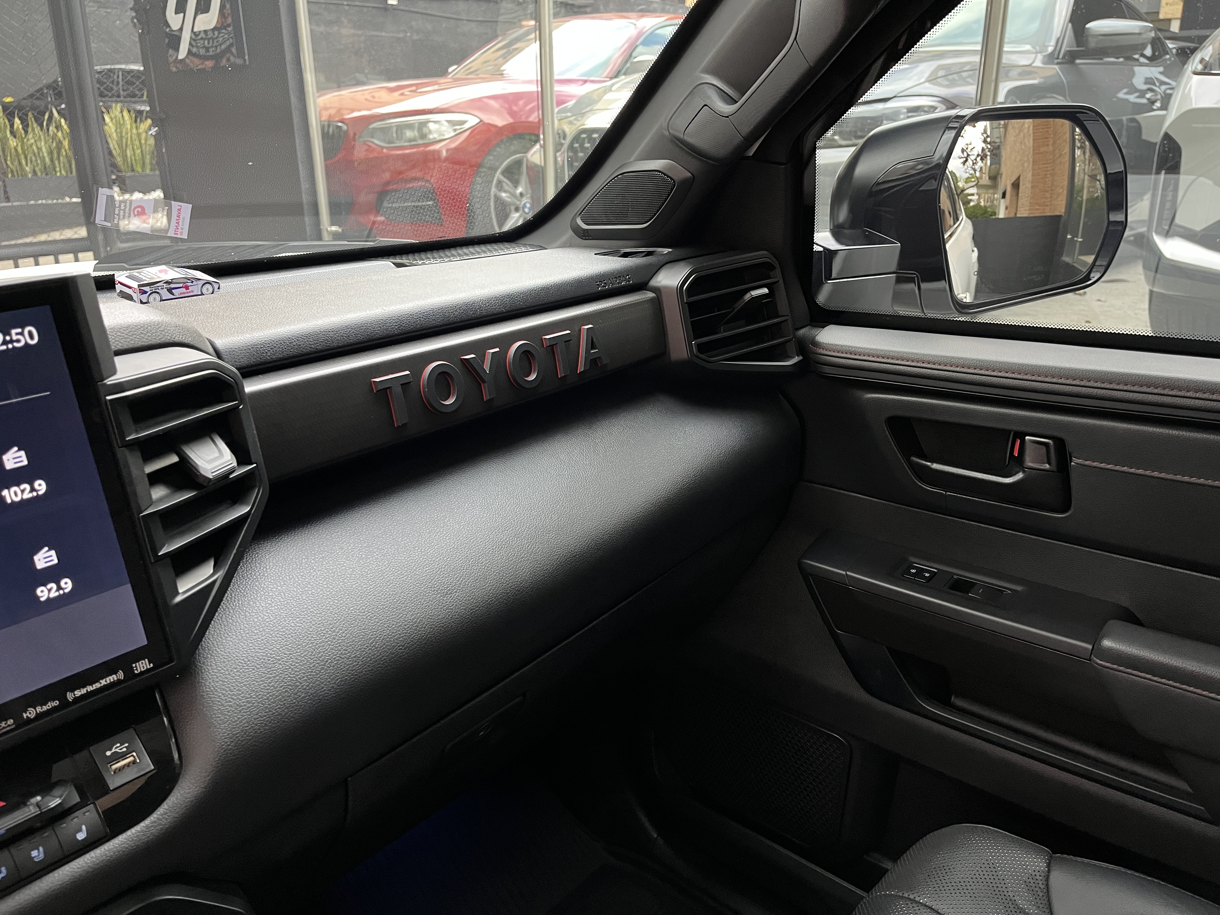 TOYOTA SEQUOIA TRD PRO BLINDADA 2024