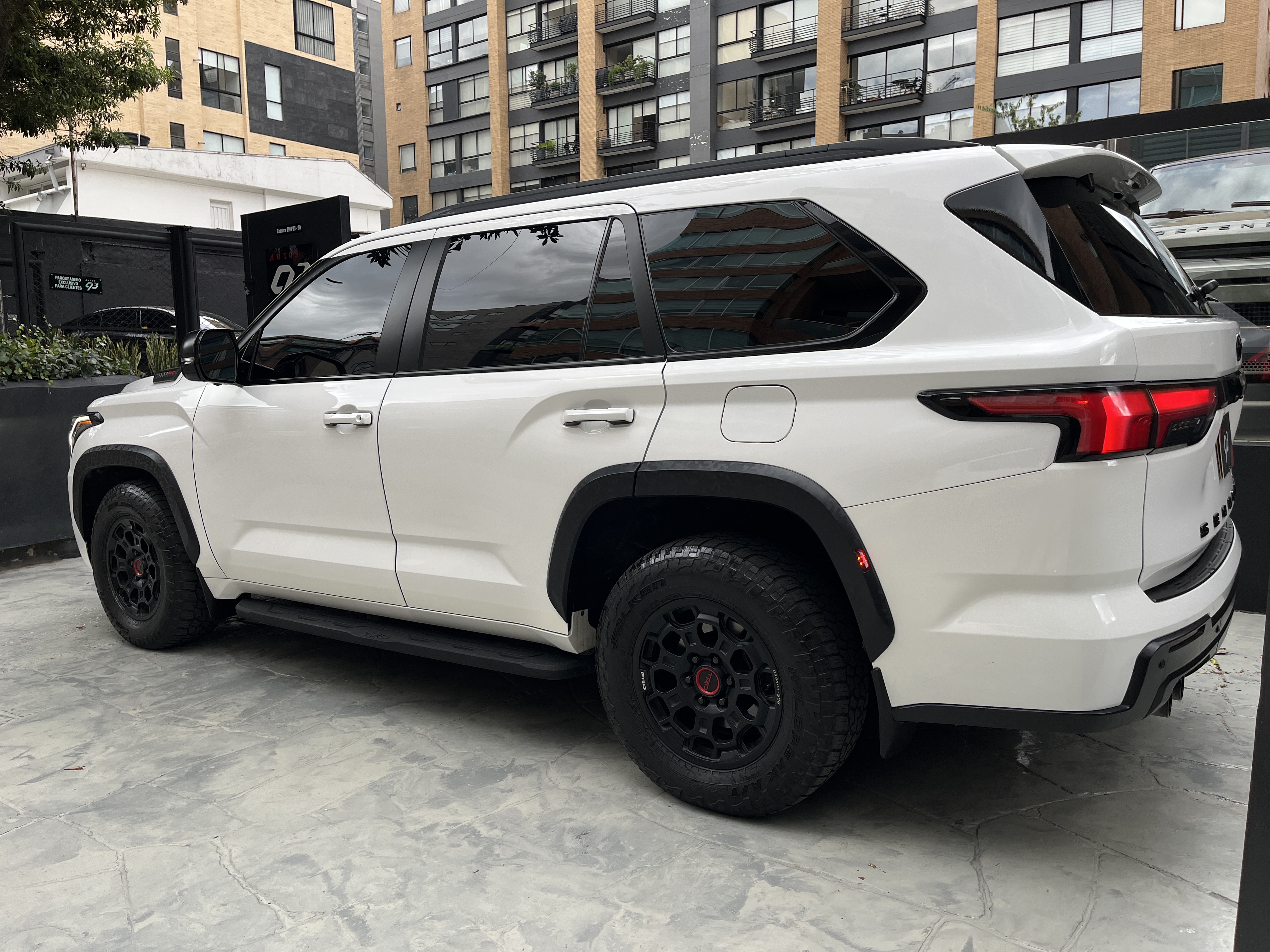 TOYOTA SEQUOIA TRD PRO BLINDADA 2024