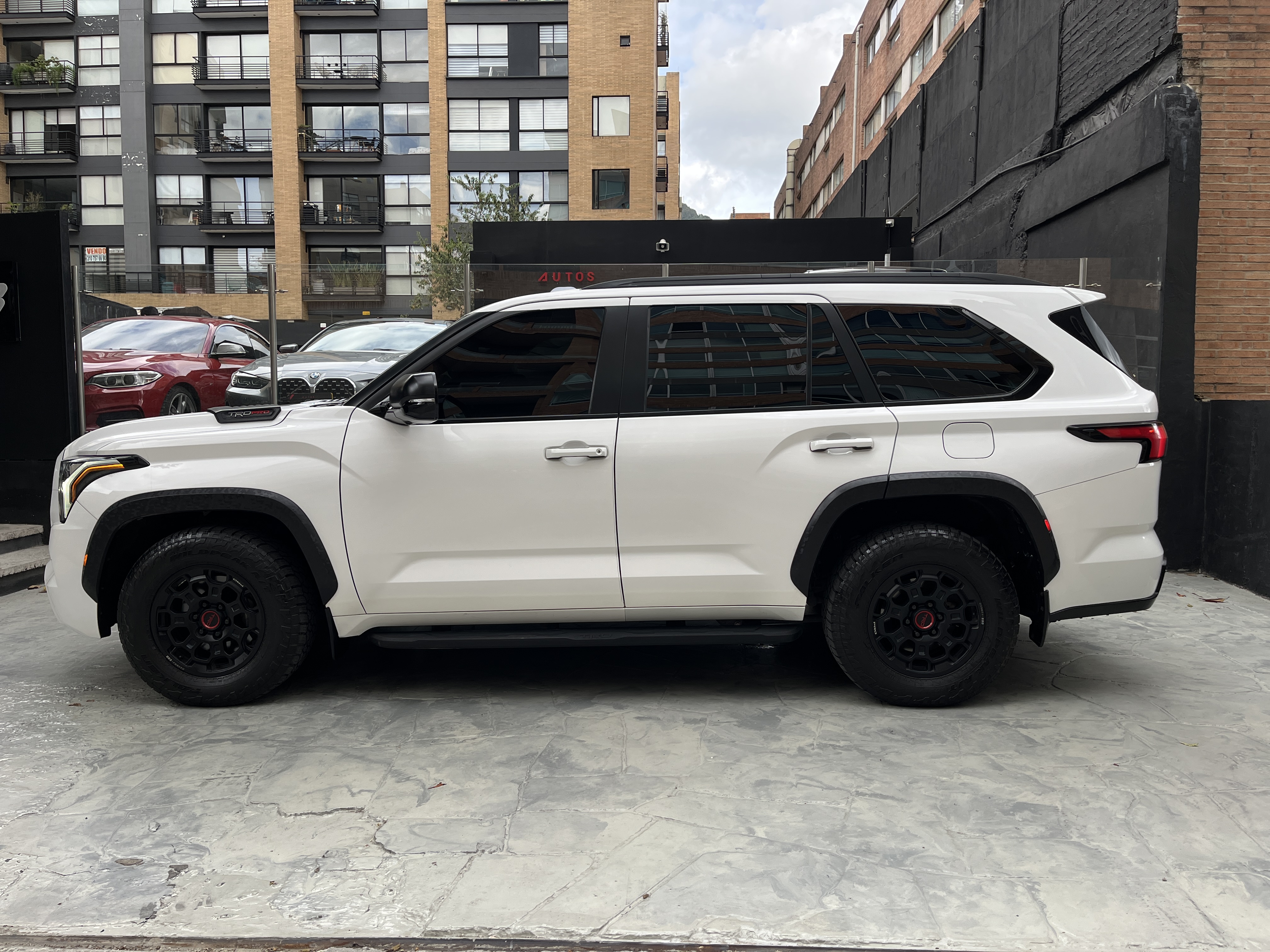 TOYOTA SEQUOIA TRD PRO BLINDADA 2024